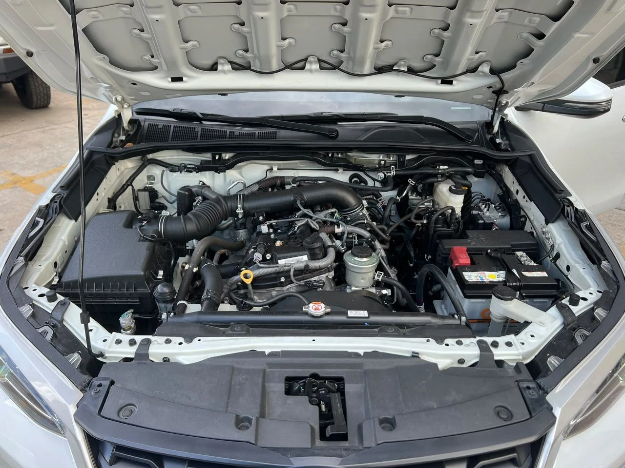 2026 Toyota Fortuner Dubai 2.7 — foto 3