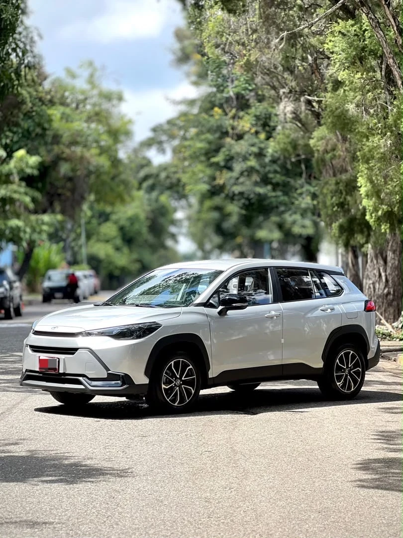 2025 Toyota Frontlander Premium — foto 3