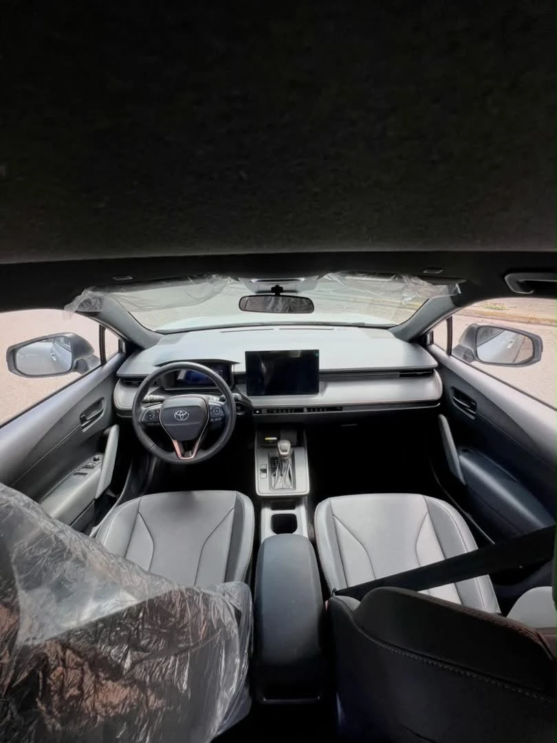 2025 Toyota Frontlander Premium — foto 9