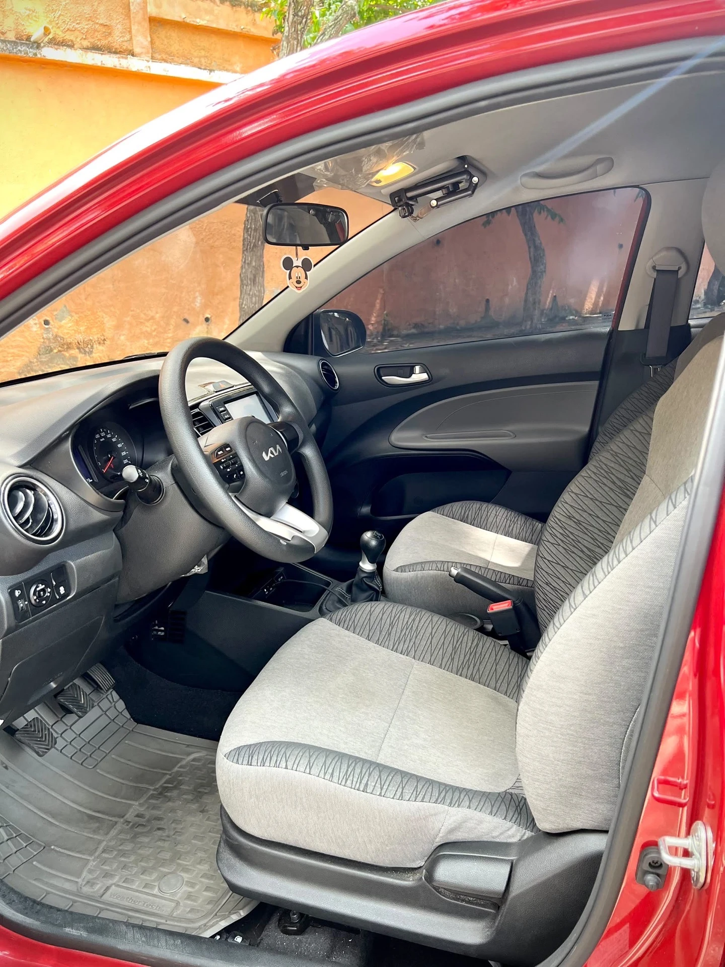 2026 Kia Soluto Premium — foto 8
