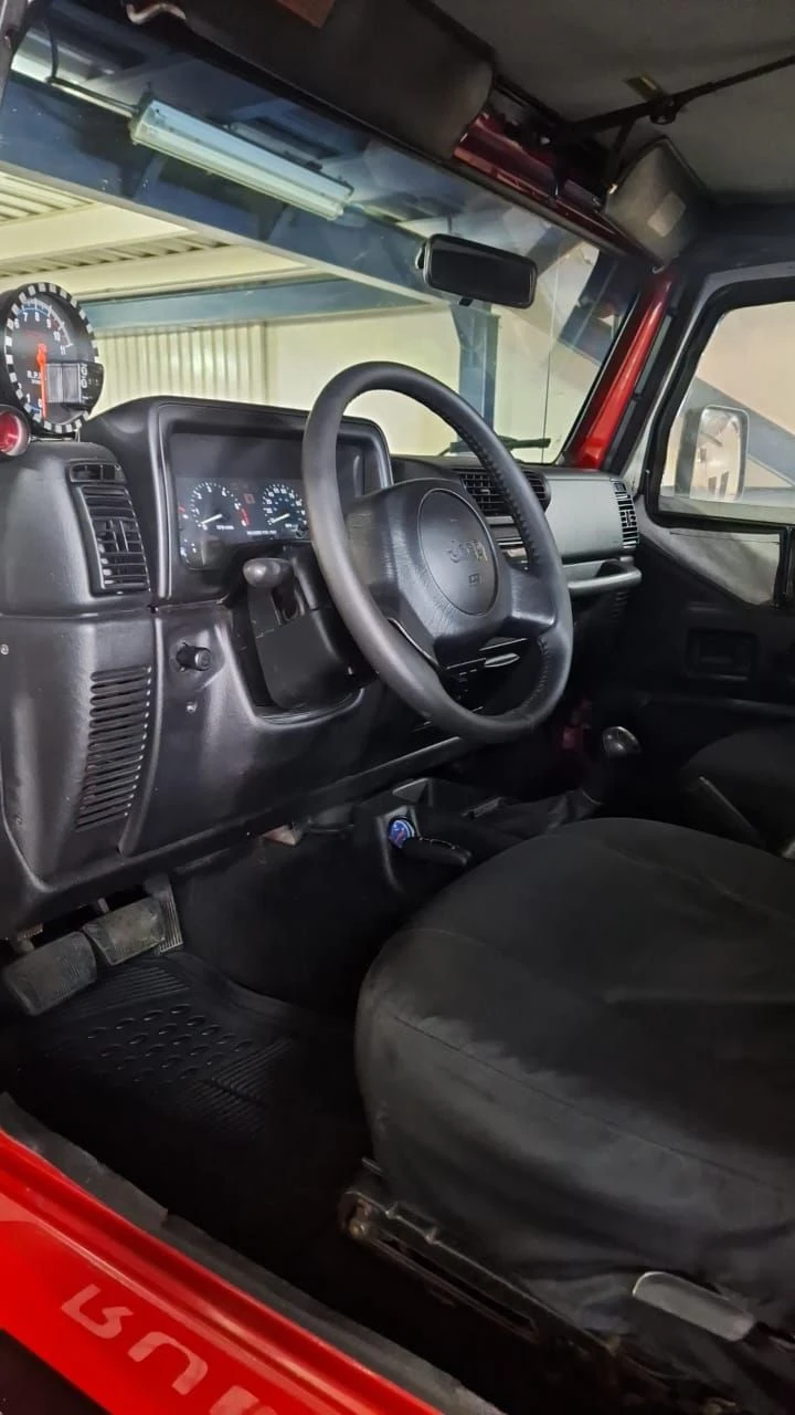 1997 Jeep Wrangler Rustico — foto 9