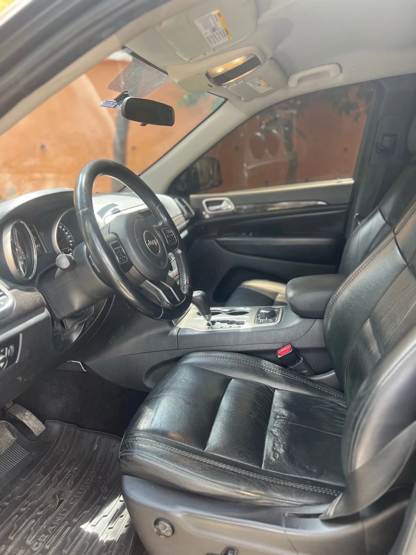 2011 Jeep Grand Cherokee Laredo — foto 8