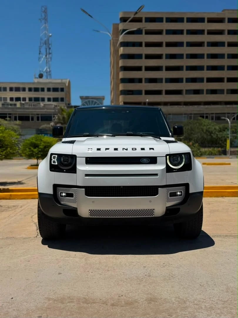 2024 Land Rover Defender 90 P300 S90 SPORT — foto 9