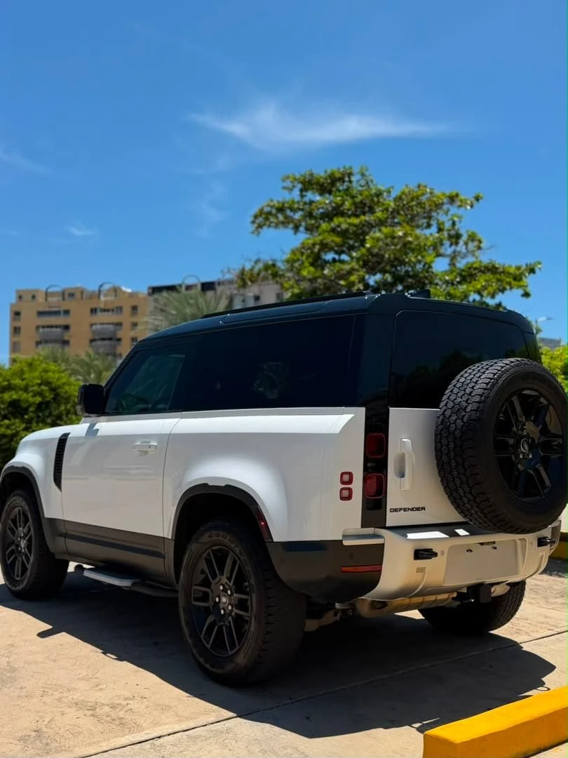 2024 Land Rover Defender 90 P300 S90 SPORT — foto 10