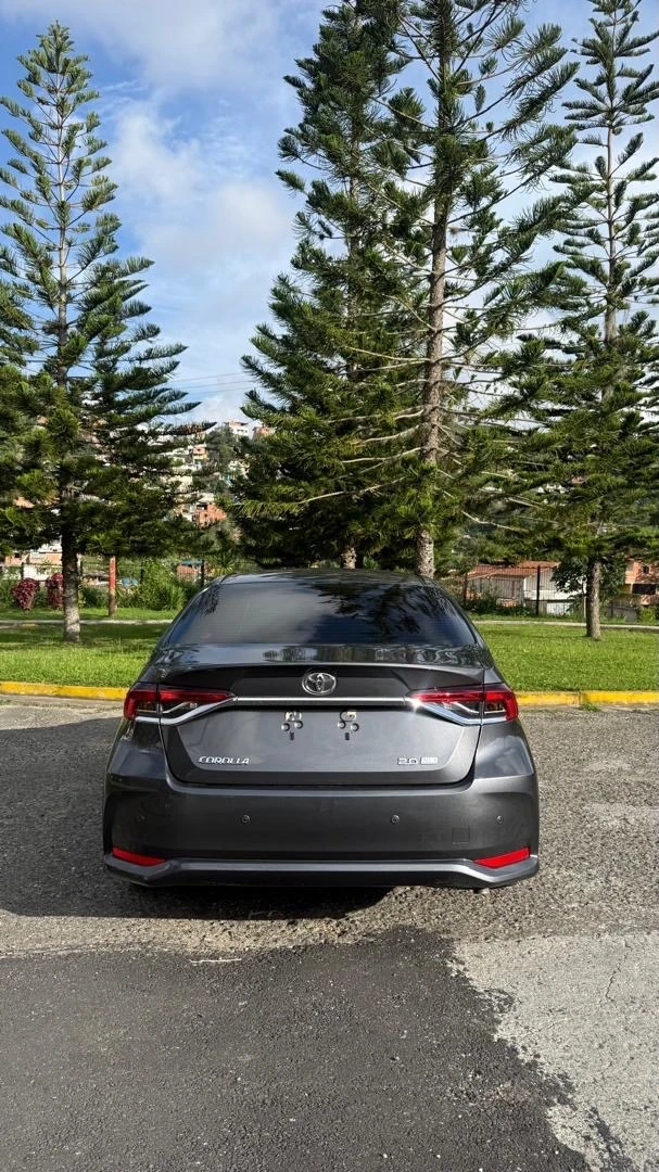 2025 Toyota Corolla XLI — foto 2