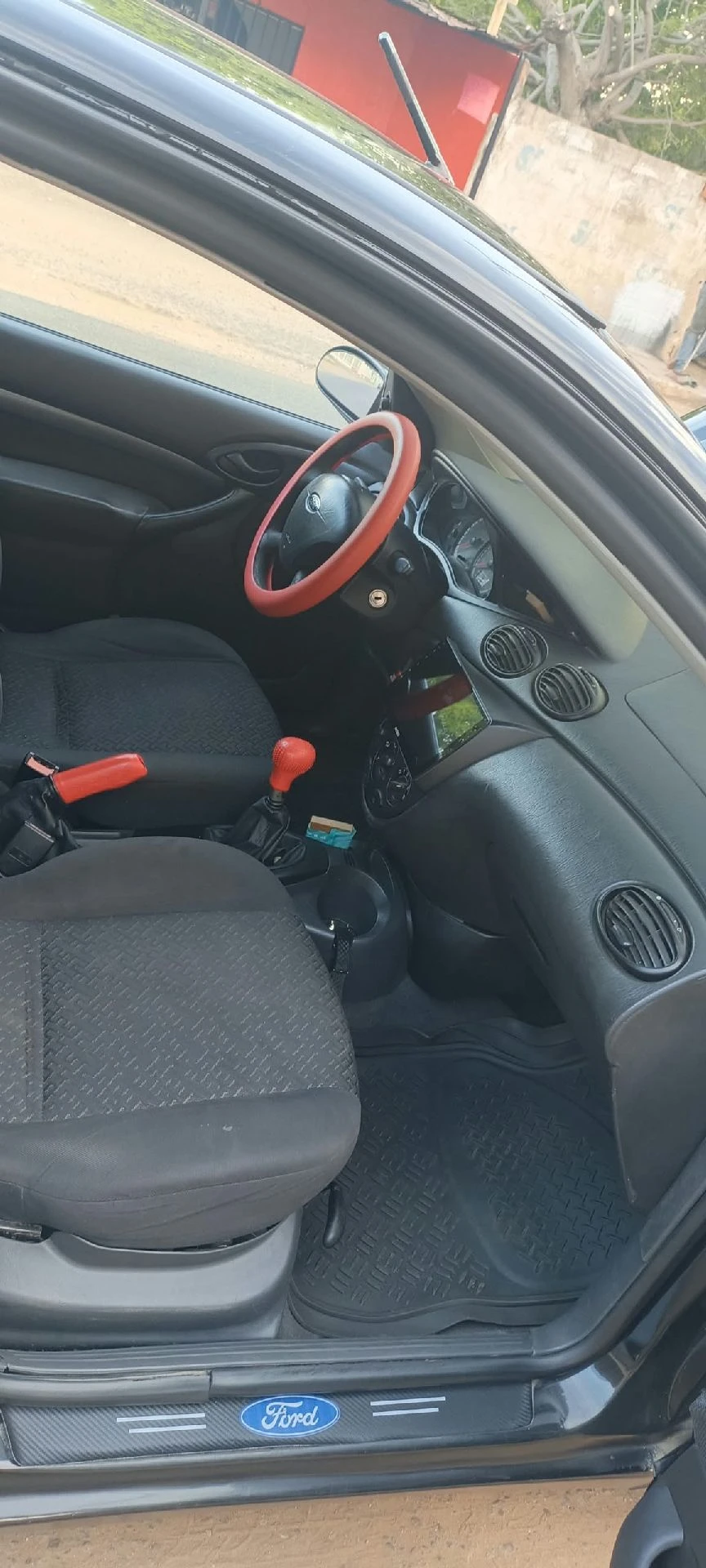 2008 Ford Focus — foto 2