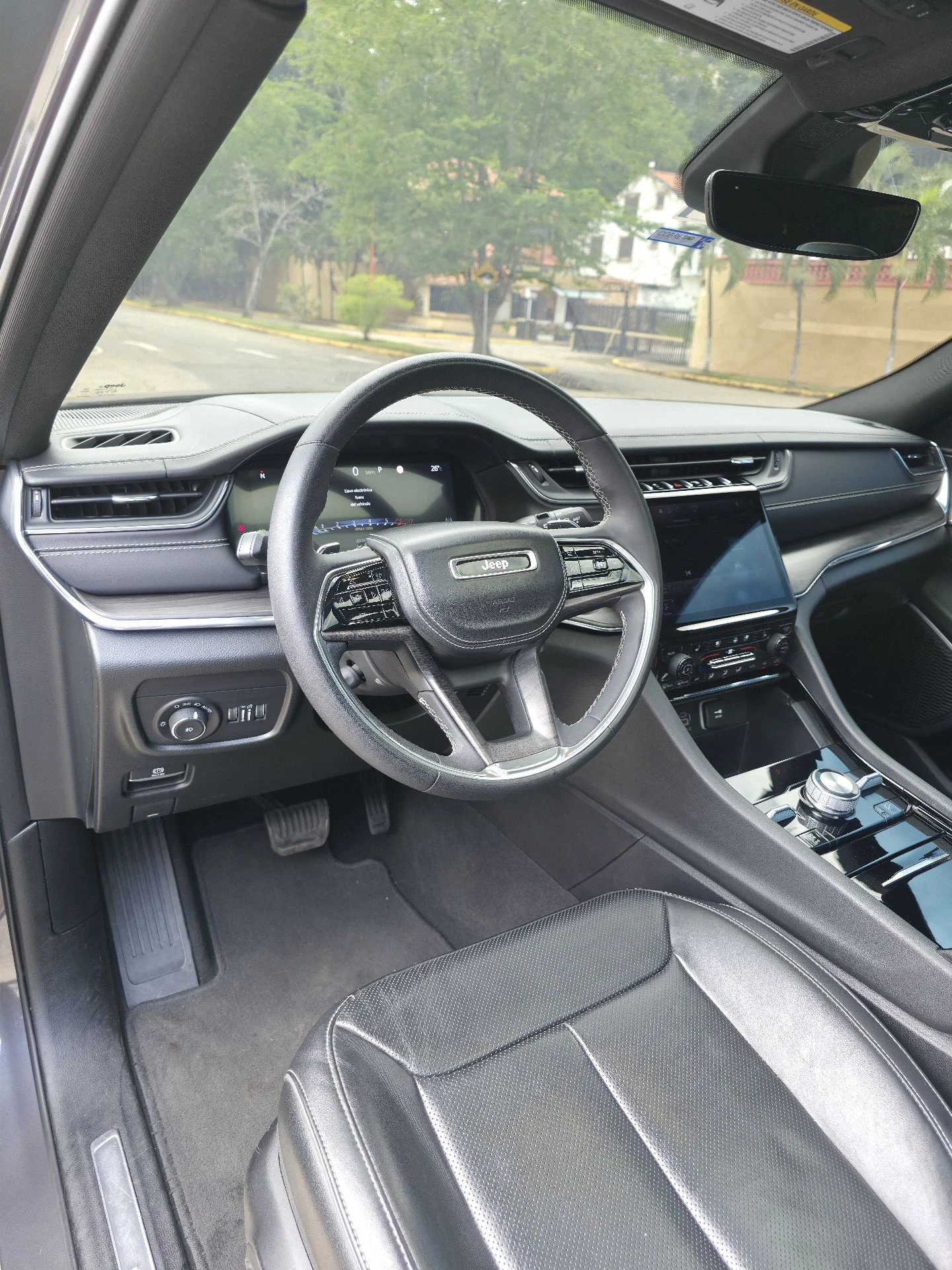 2023 Jeep Grand Cherokee Overland — foto 5