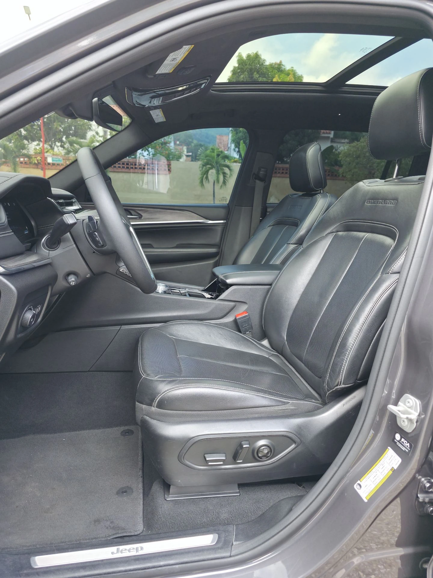 2023 Jeep Grand Cherokee Overland — foto 7