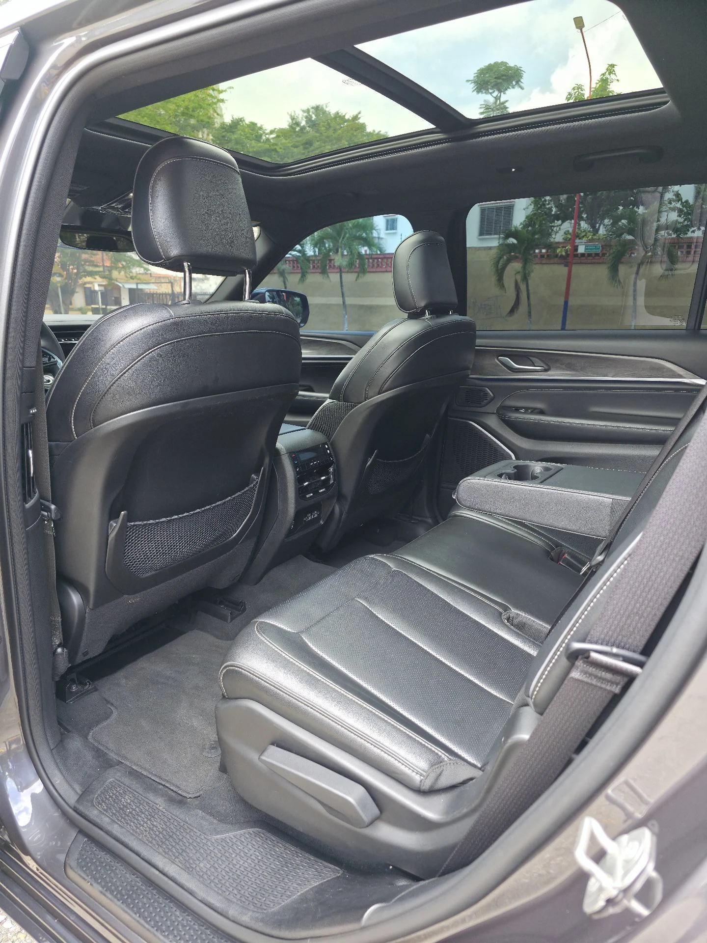 2023 Jeep Grand Cherokee Overland — foto 8