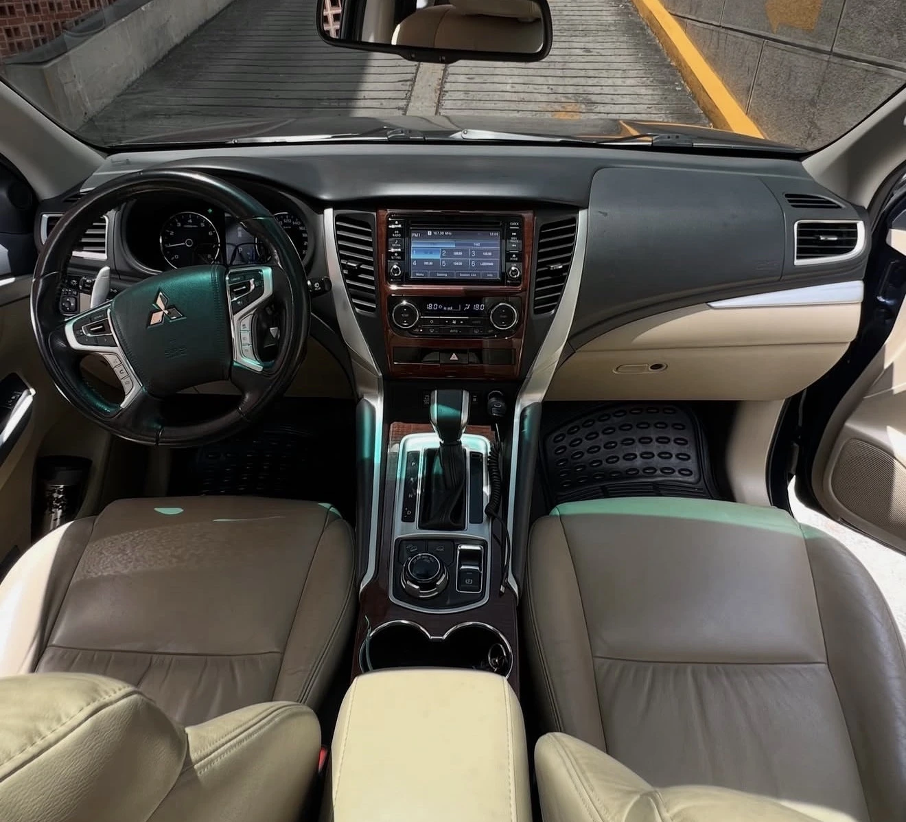 2019 Mitsubishi Montero Sport Awd — foto 6