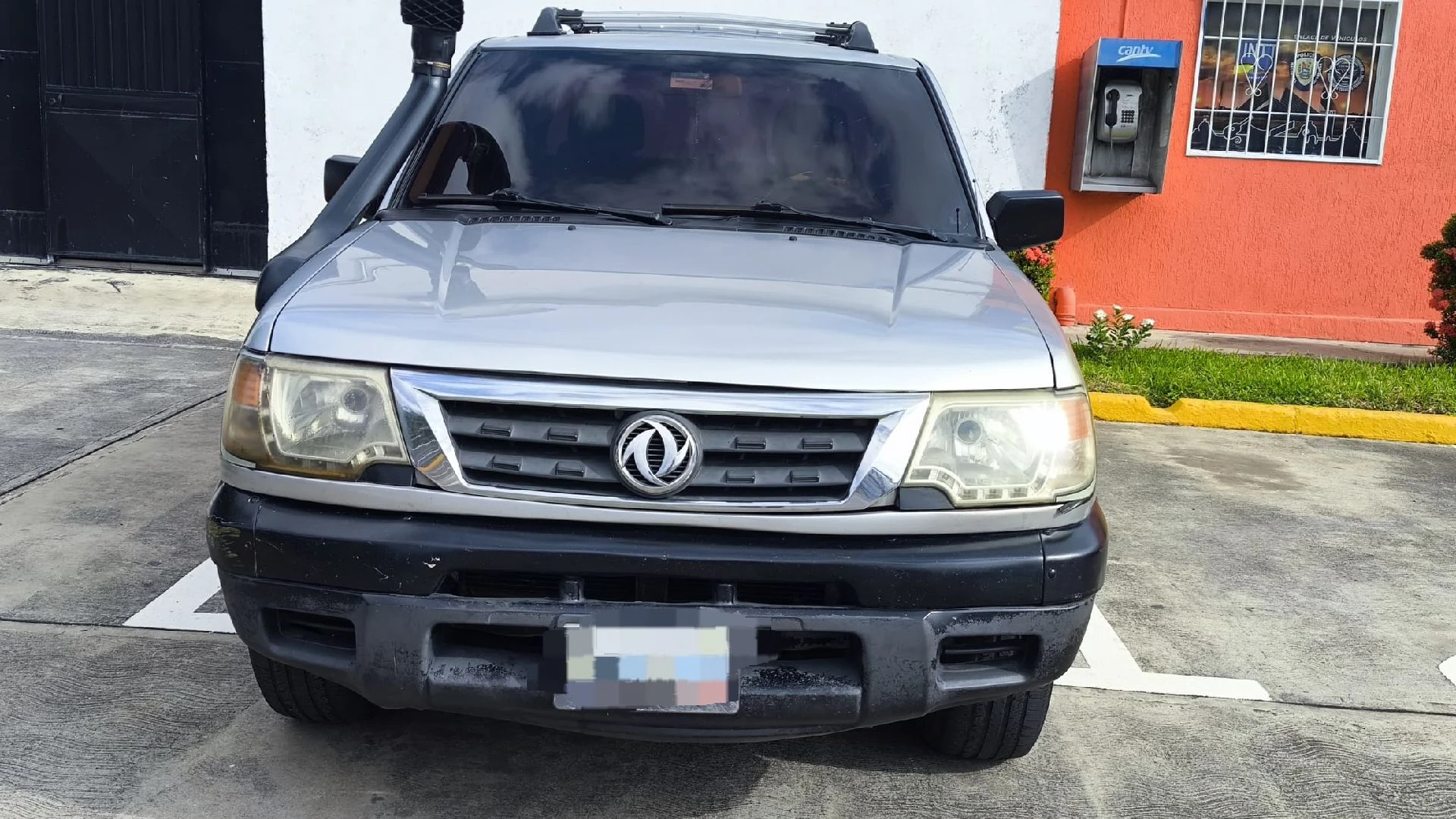 2013 Dongfeng ZNA 4x2 — foto 3