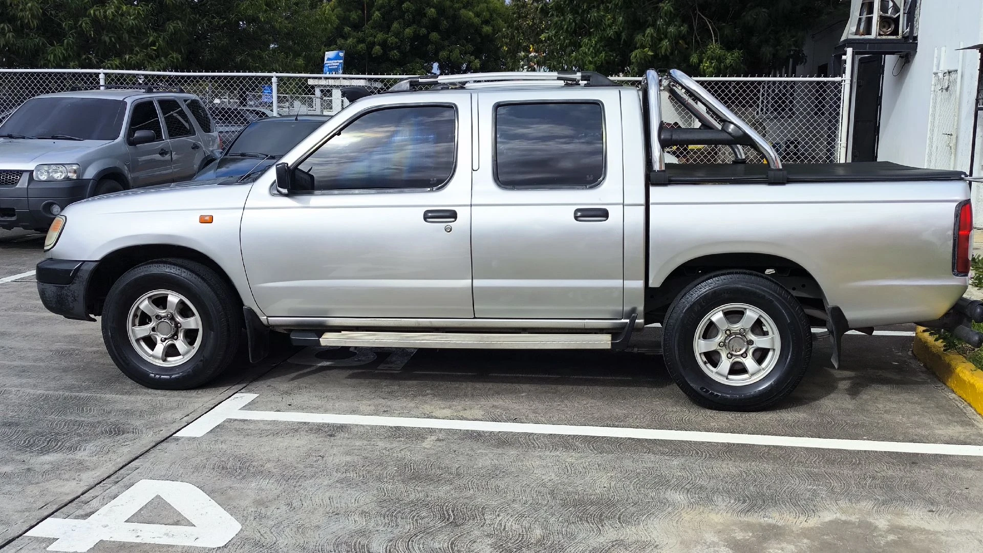 2013 Dongfeng ZNA 4x2 — foto 5