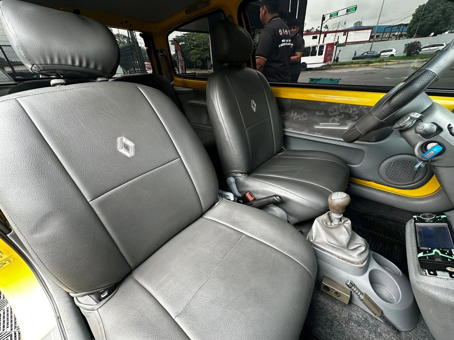2008 Renault Twingo — foto 4