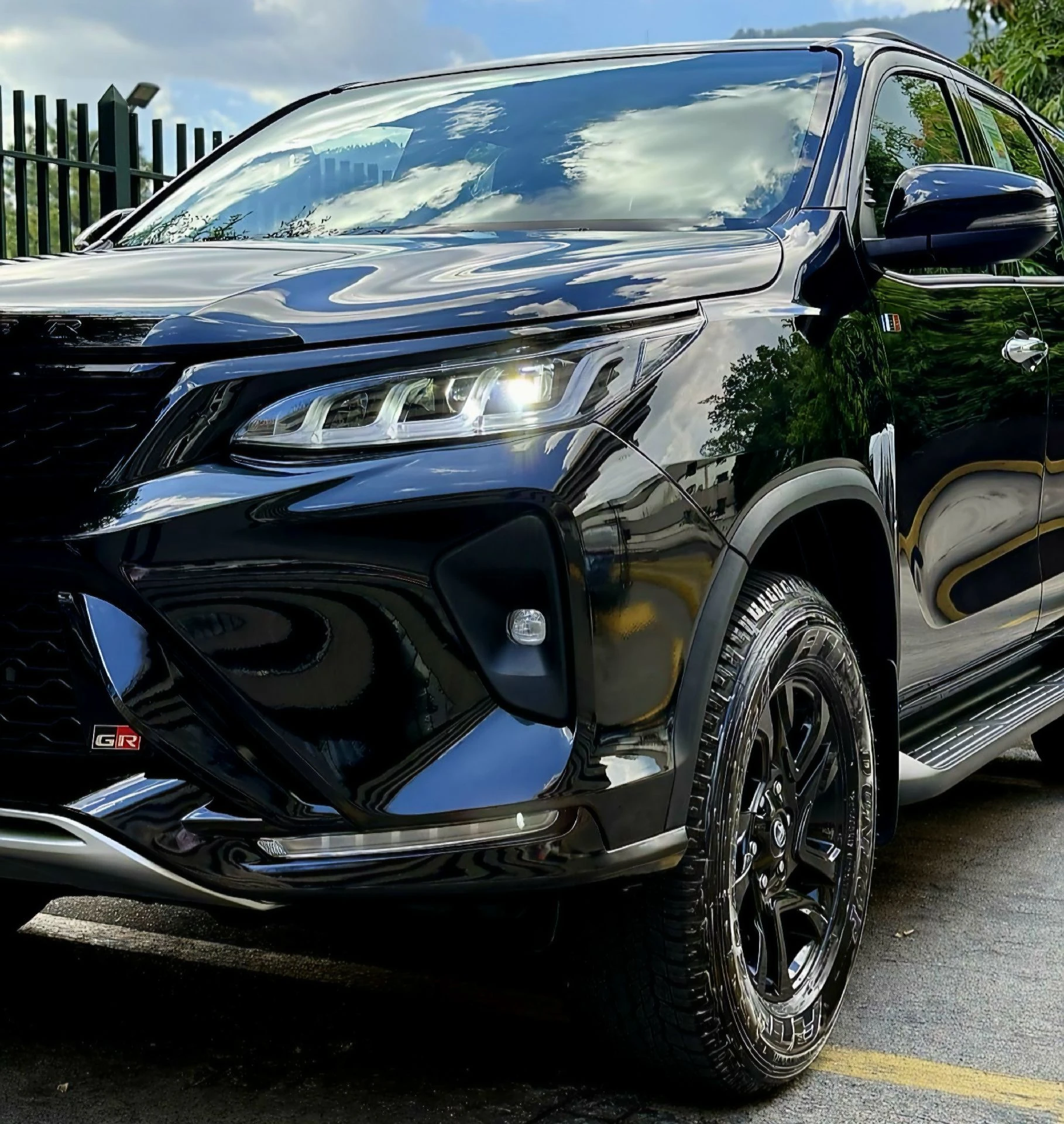 2026 Toyota Fortuner GR — foto 12