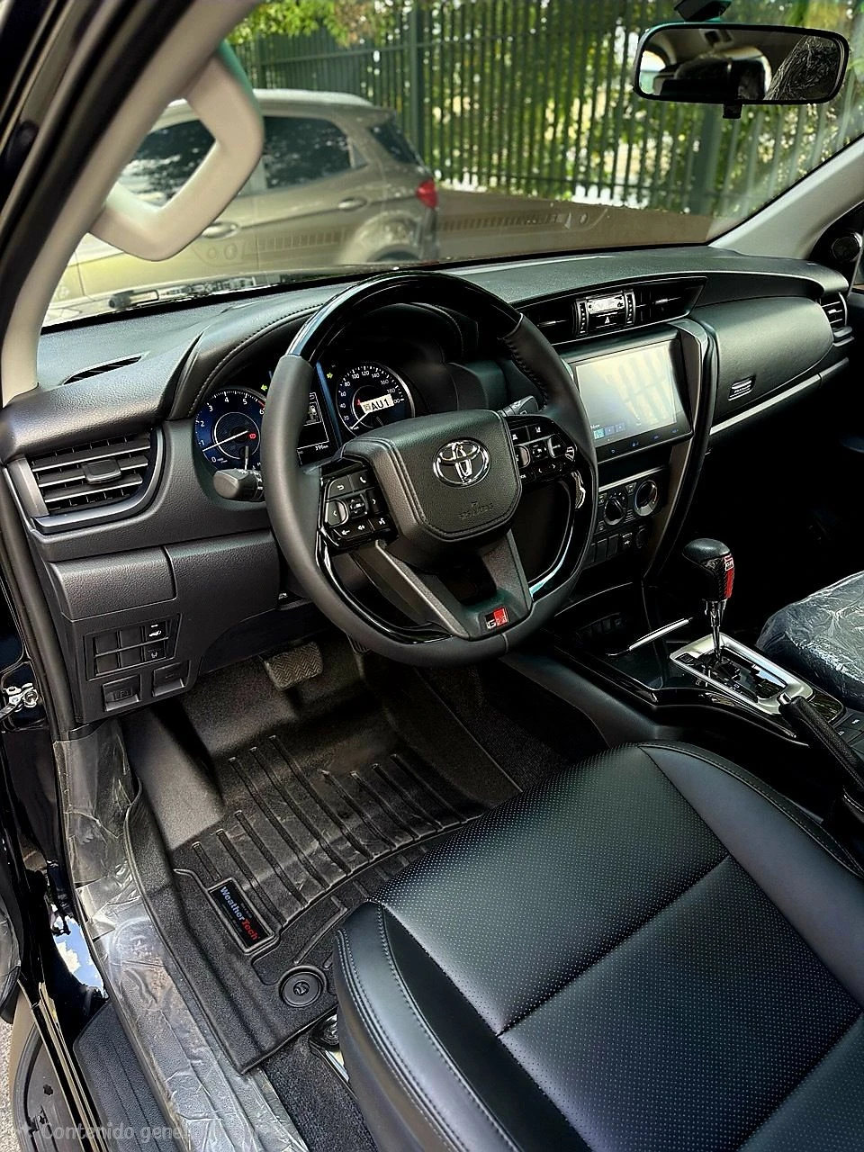2026 Toyota Fortuner GR — foto 16