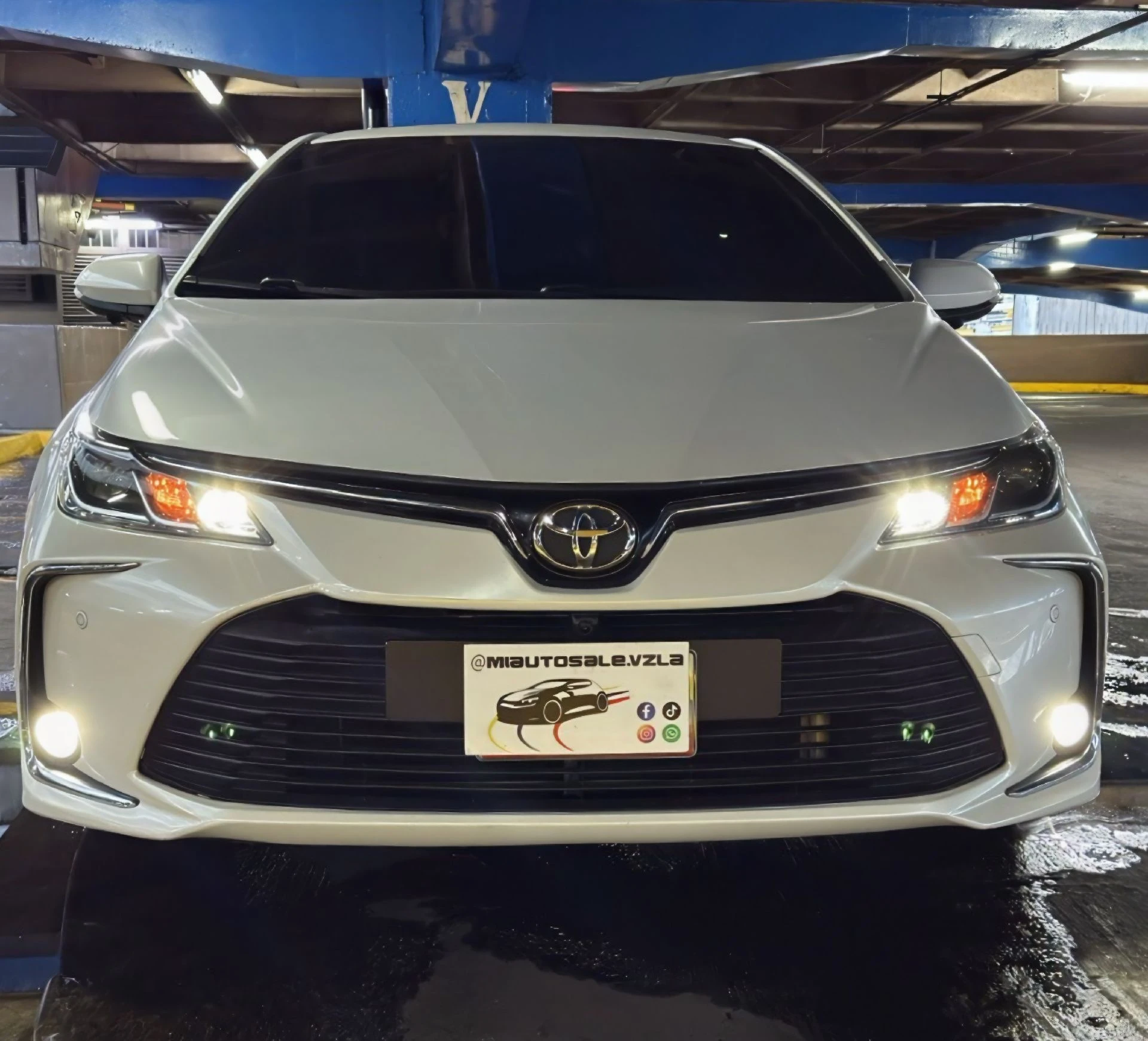 2023 Toyota Corolla EXECUTIVE — foto 2