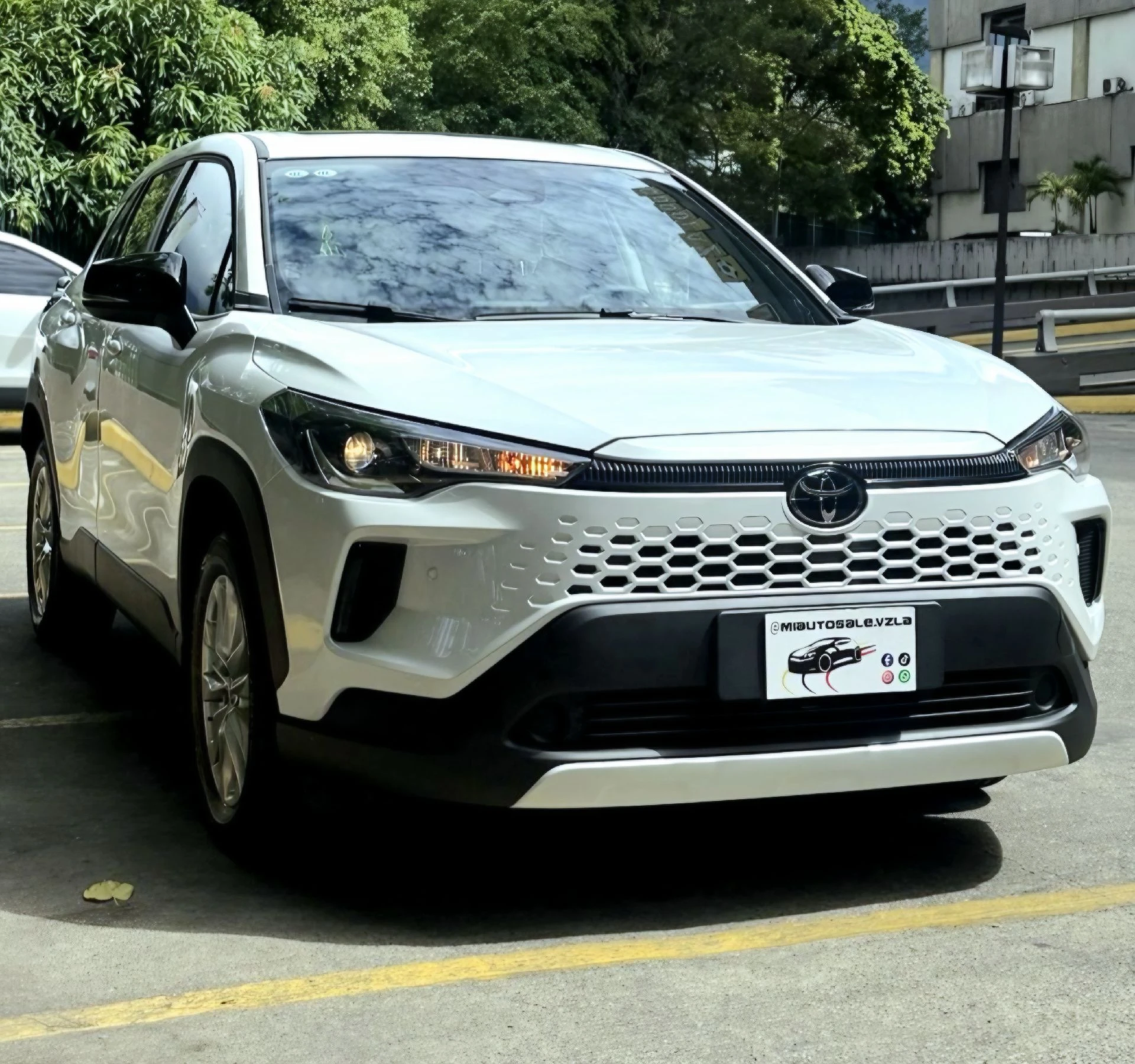 2026 Toyota Corolla Cross ELITE — foto 3