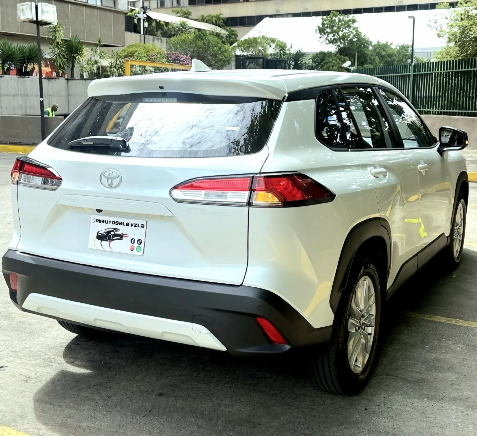 2026 Toyota Corolla Cross ELITE — foto 4