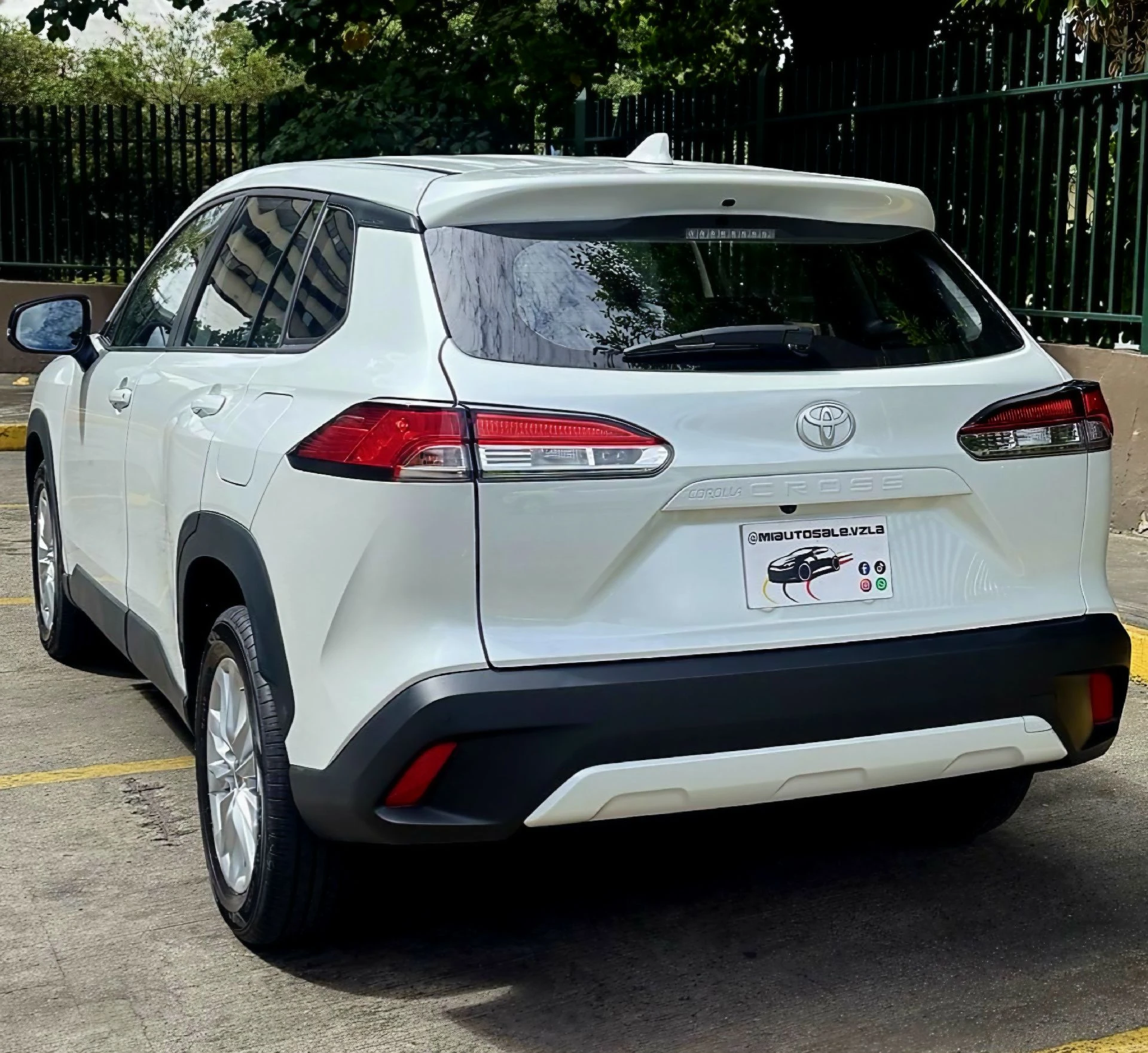 2026 Toyota Corolla Cross ELITE — foto 6