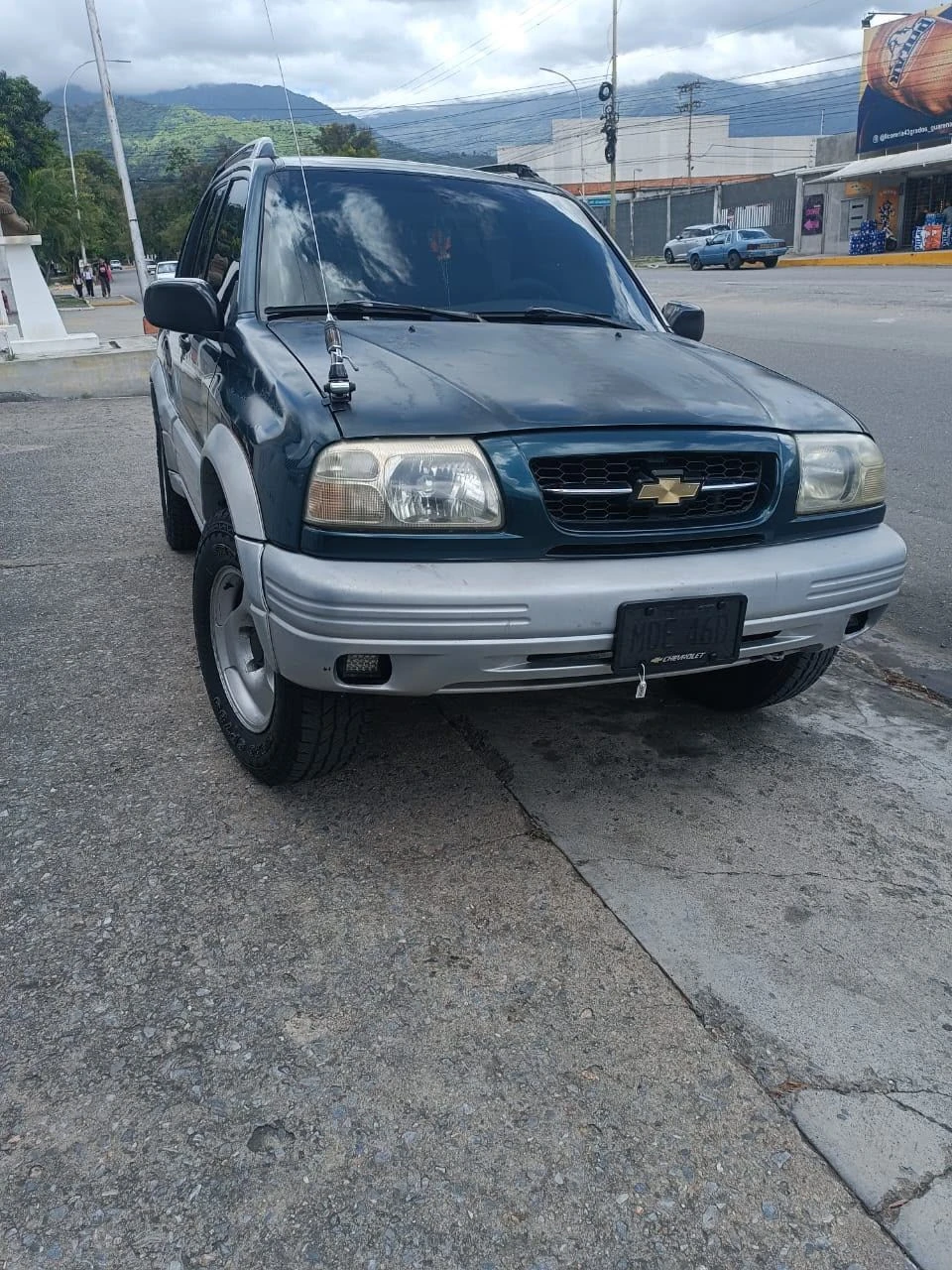 2001 Chevrolet Grand Vitara Le — foto 2