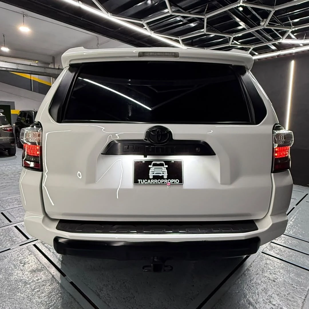 2015 Toyota 4Runner SR5 — foto 3