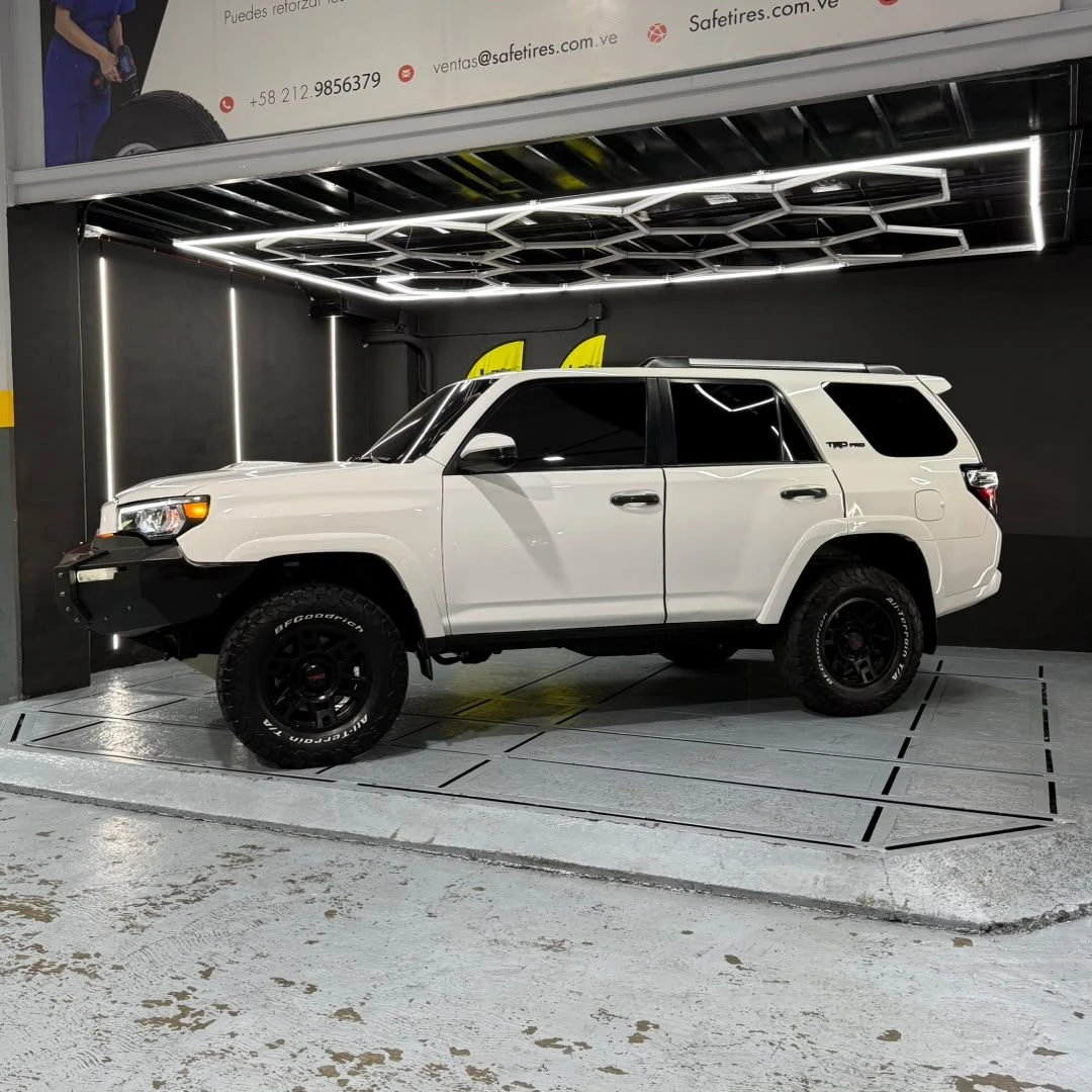 2015 Toyota 4Runner SR5 — foto 4