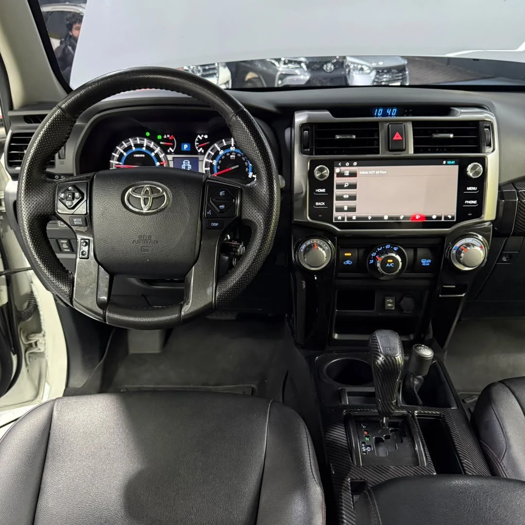 2015 Toyota 4Runner SR5 — foto 8