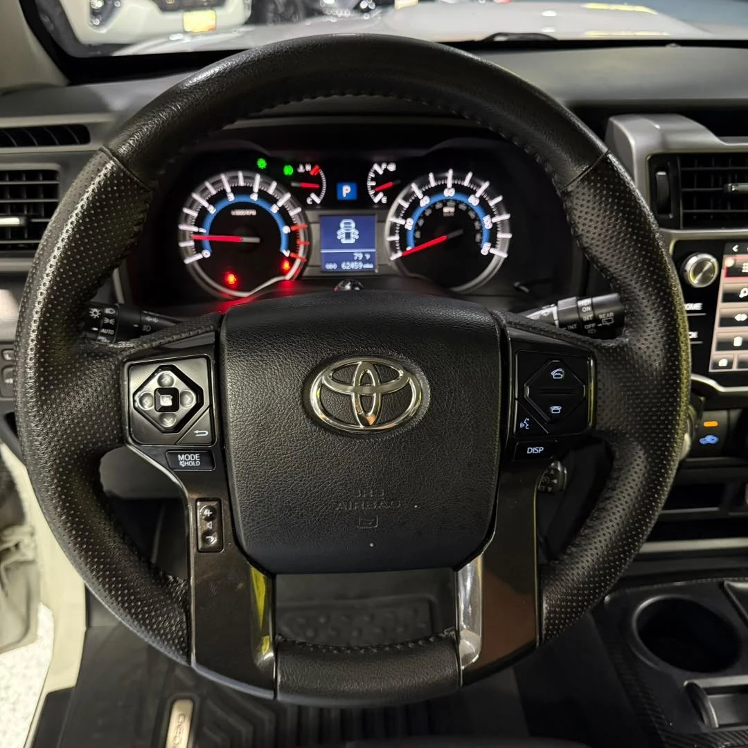 2015 Toyota 4Runner SR5 — foto 9