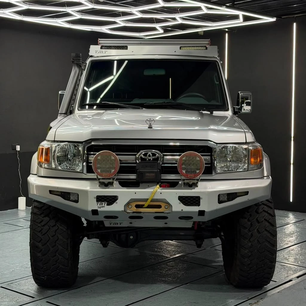 2018 Toyota Land Cruiser 76 Machito Dubai — foto 2