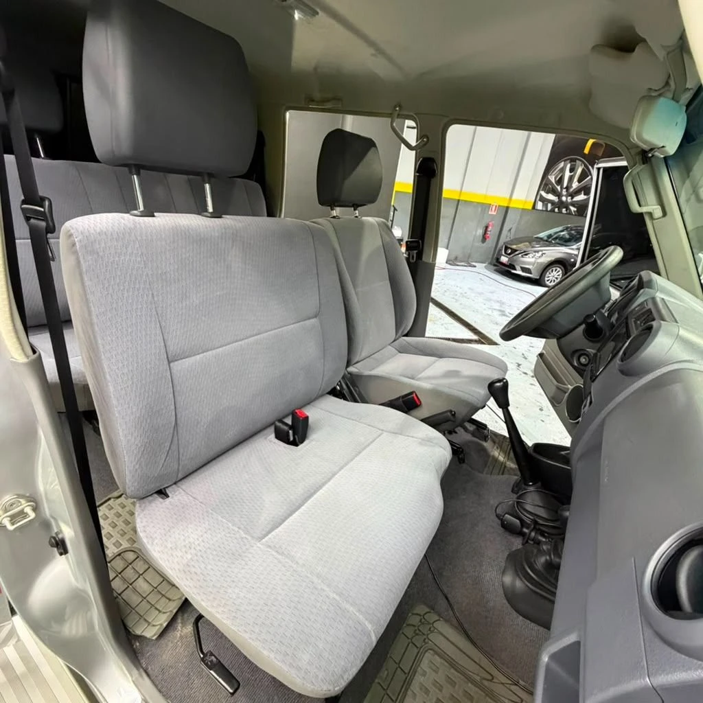 2018 Toyota Land Cruiser 76 Machito Dubai — foto 15