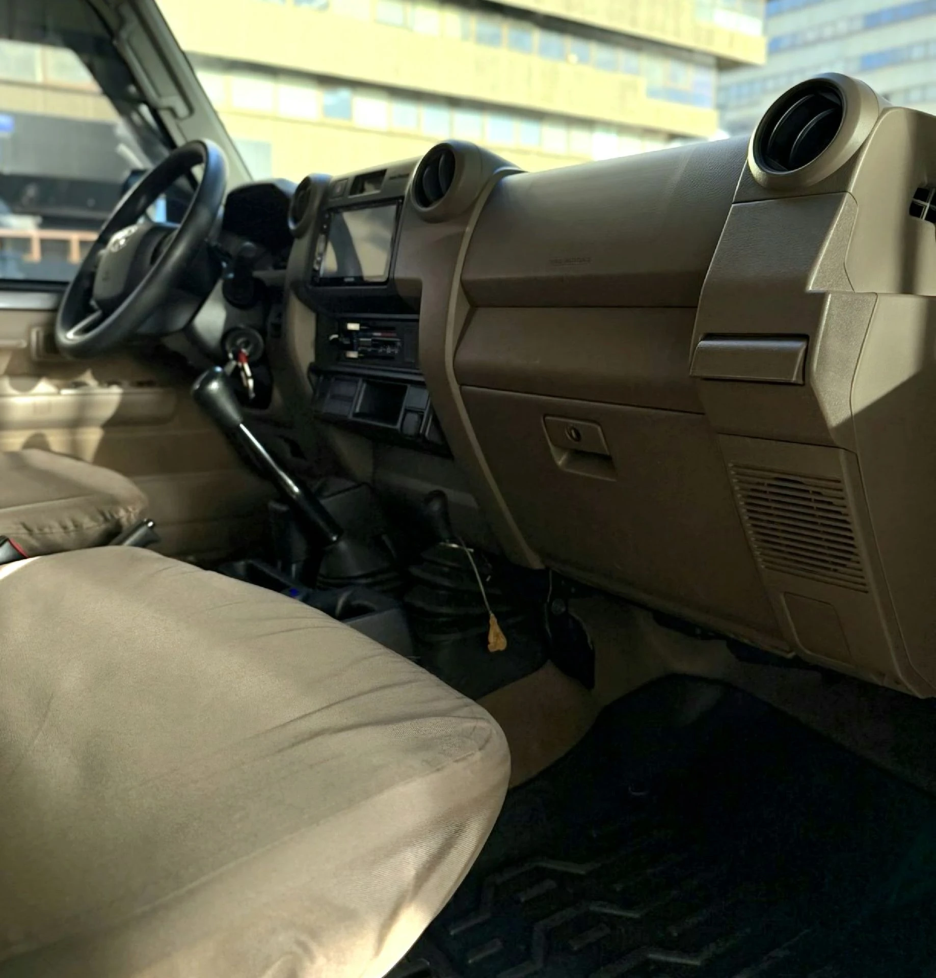 2024 Toyota Land Cruiser LX V6 — photo 17