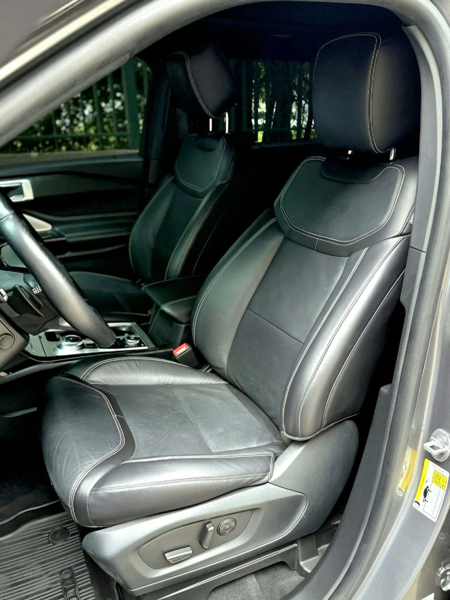 2022 Ford Explorer ST — foto 13