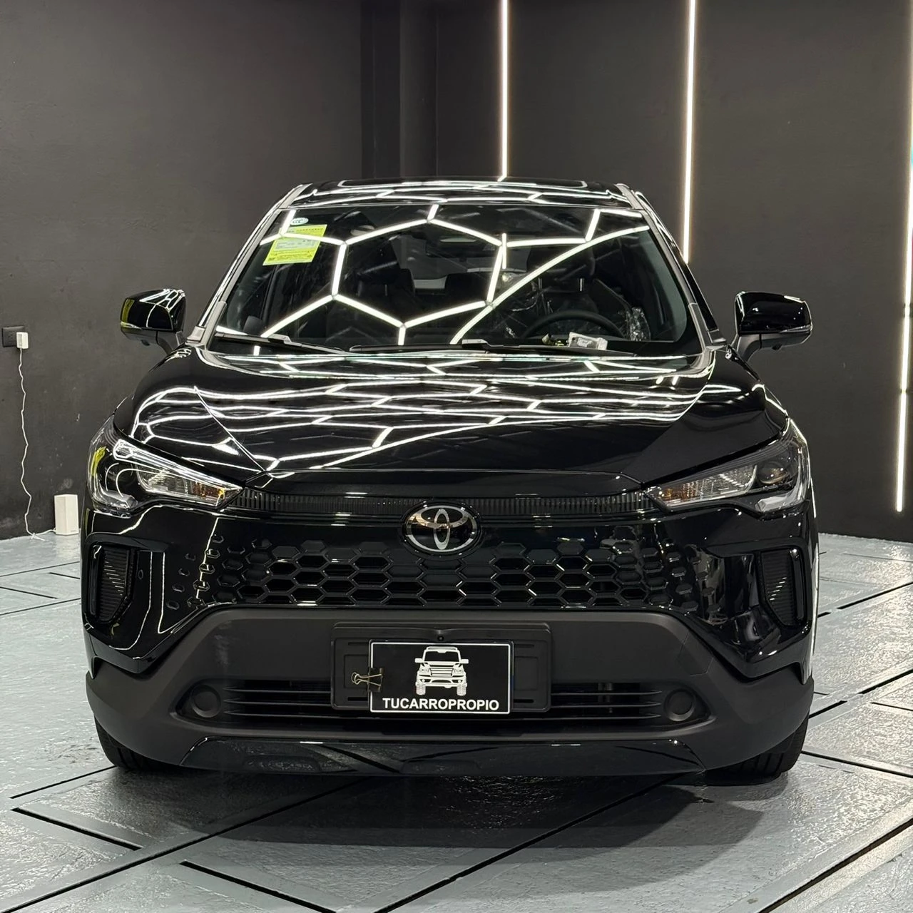 2026 Toyota Corolla Cross Élite — photo 2
