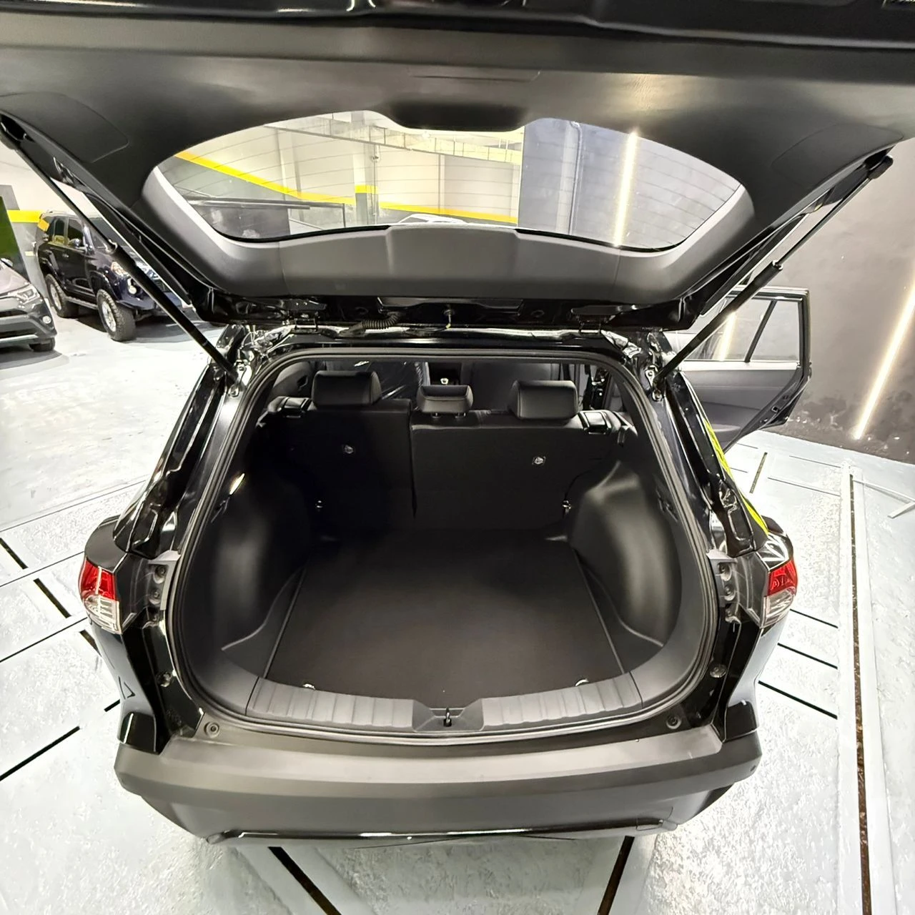 2026 Toyota Corolla Cross Élite — photo 6
