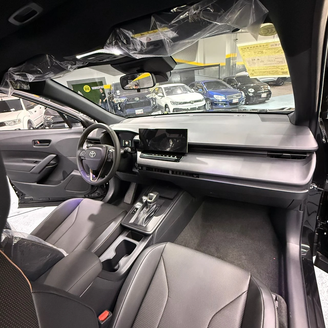 2026 Toyota Corolla Cross Élite — photo 9