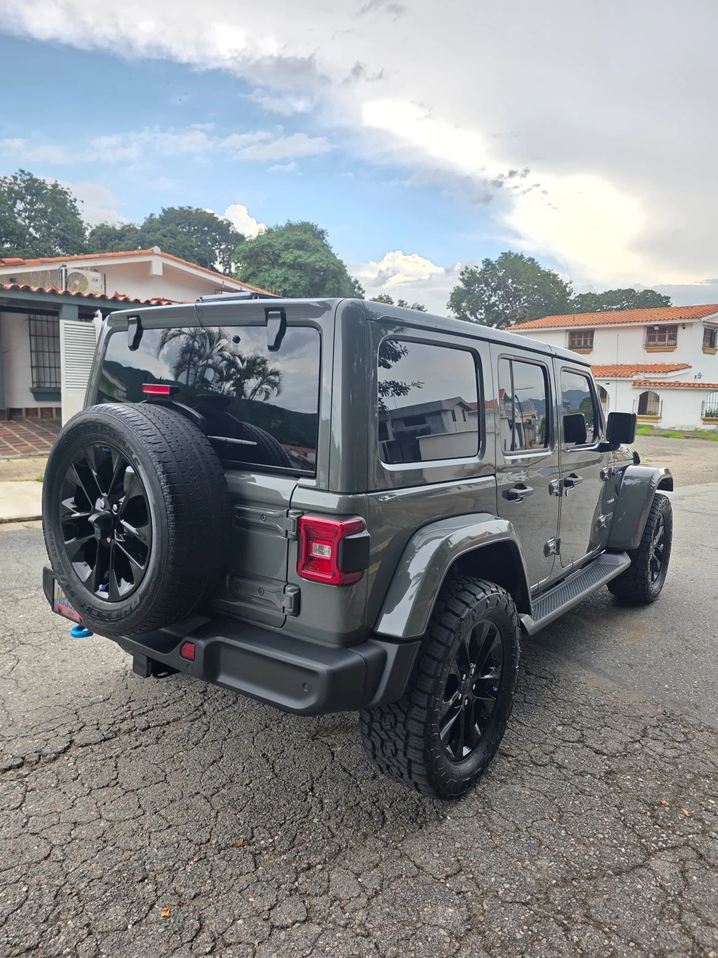 2022 Jeep Sahara — foto 18