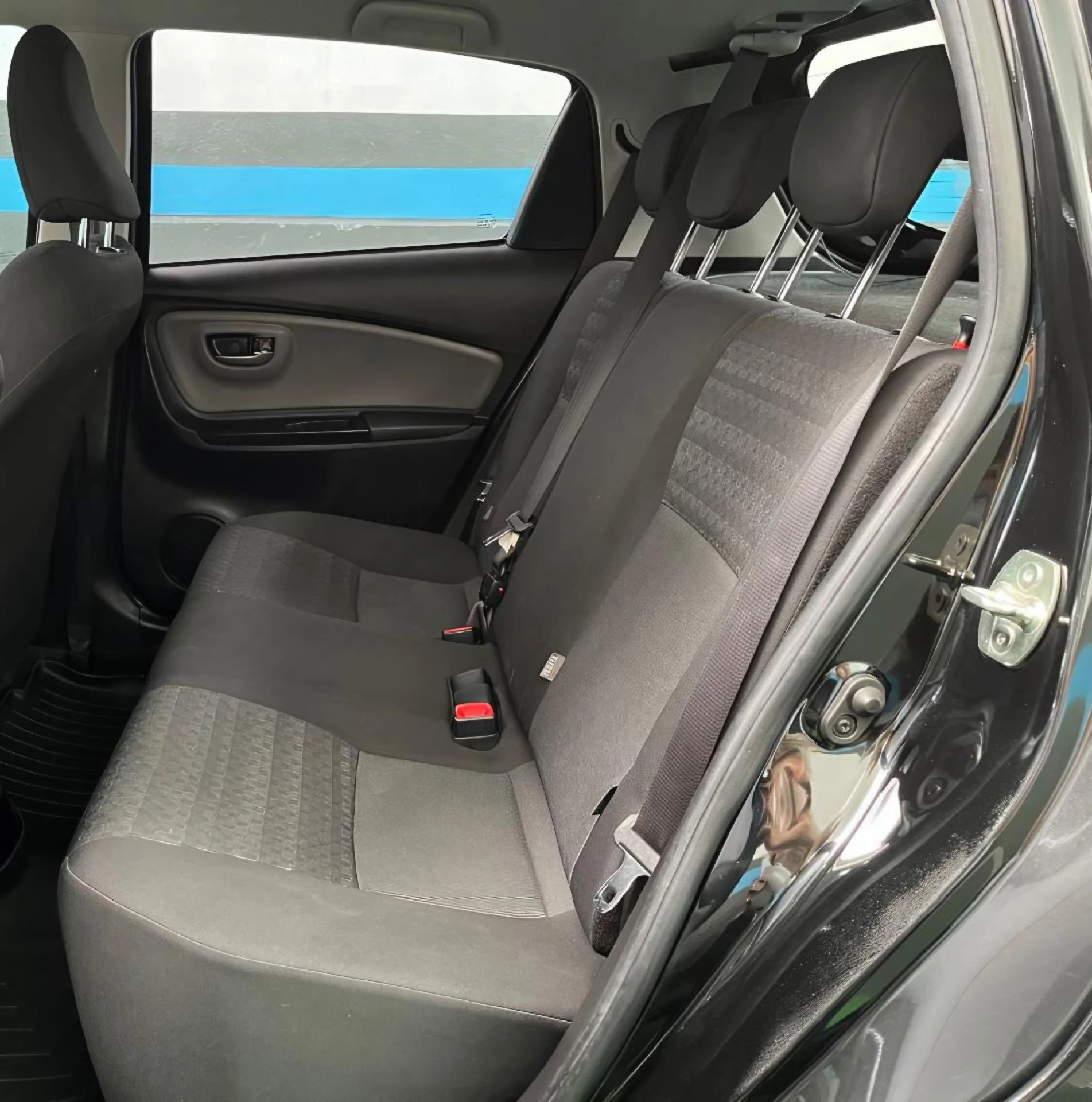 2016 Toyota Yaris 1.3 — foto 8