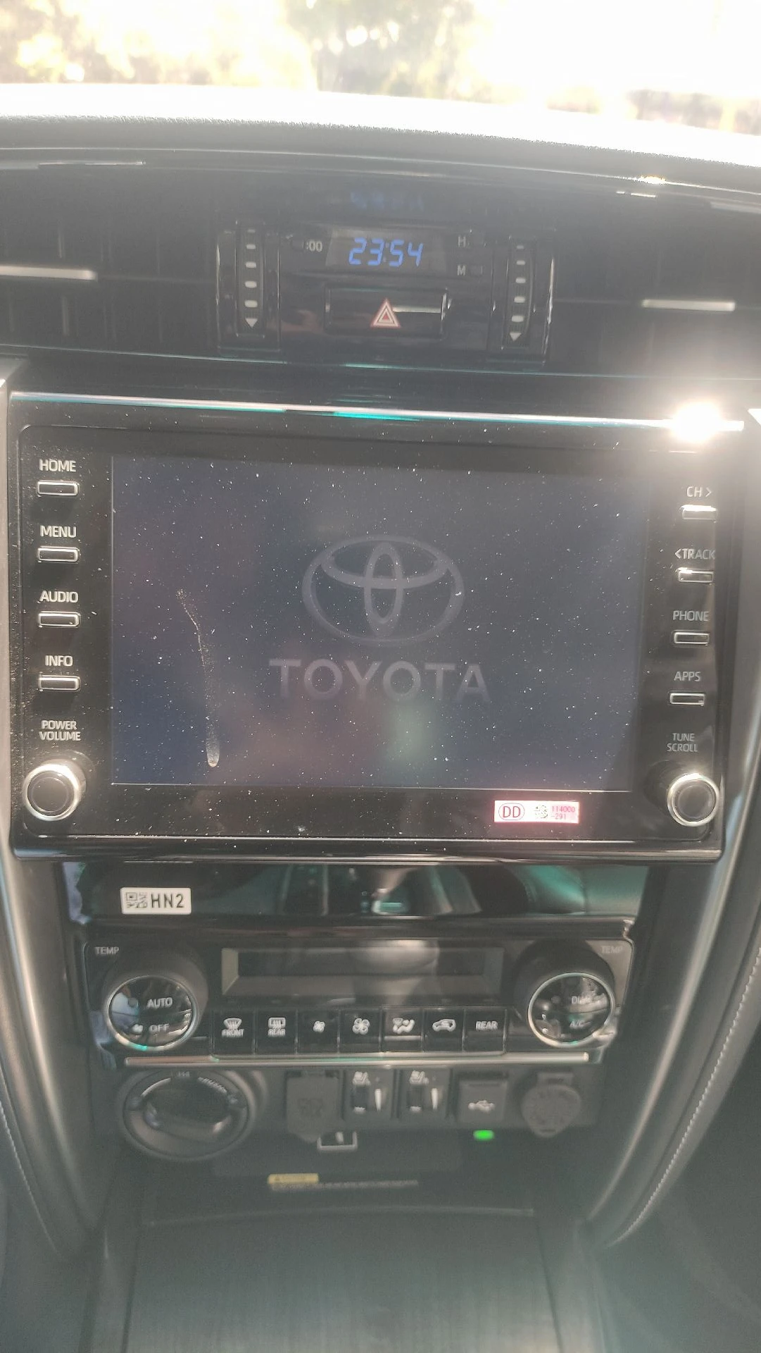 2025 Toyota Fortuner VXR V6 — foto 8