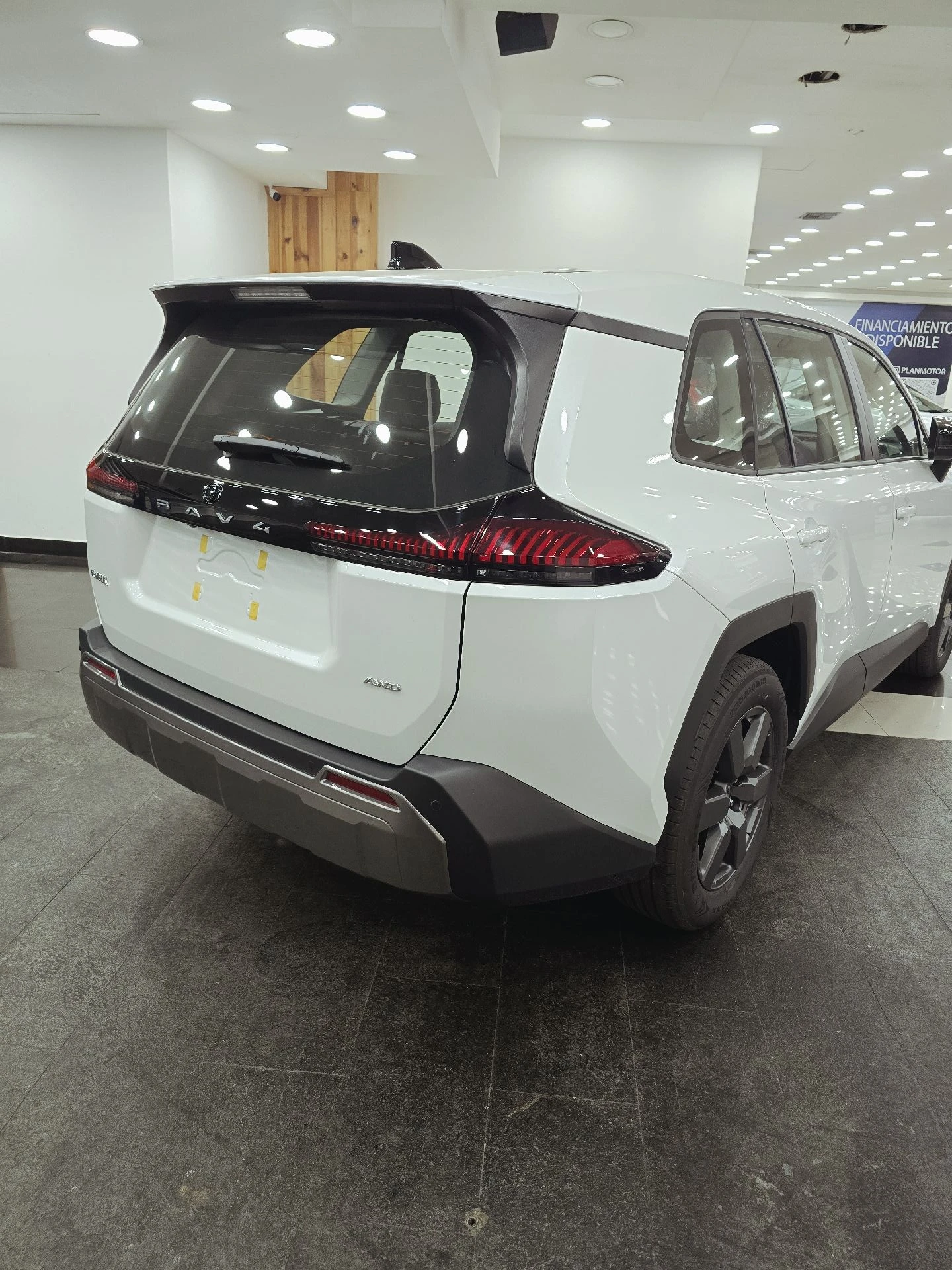 2026 Toyota RAV4 ELITE — foto 2