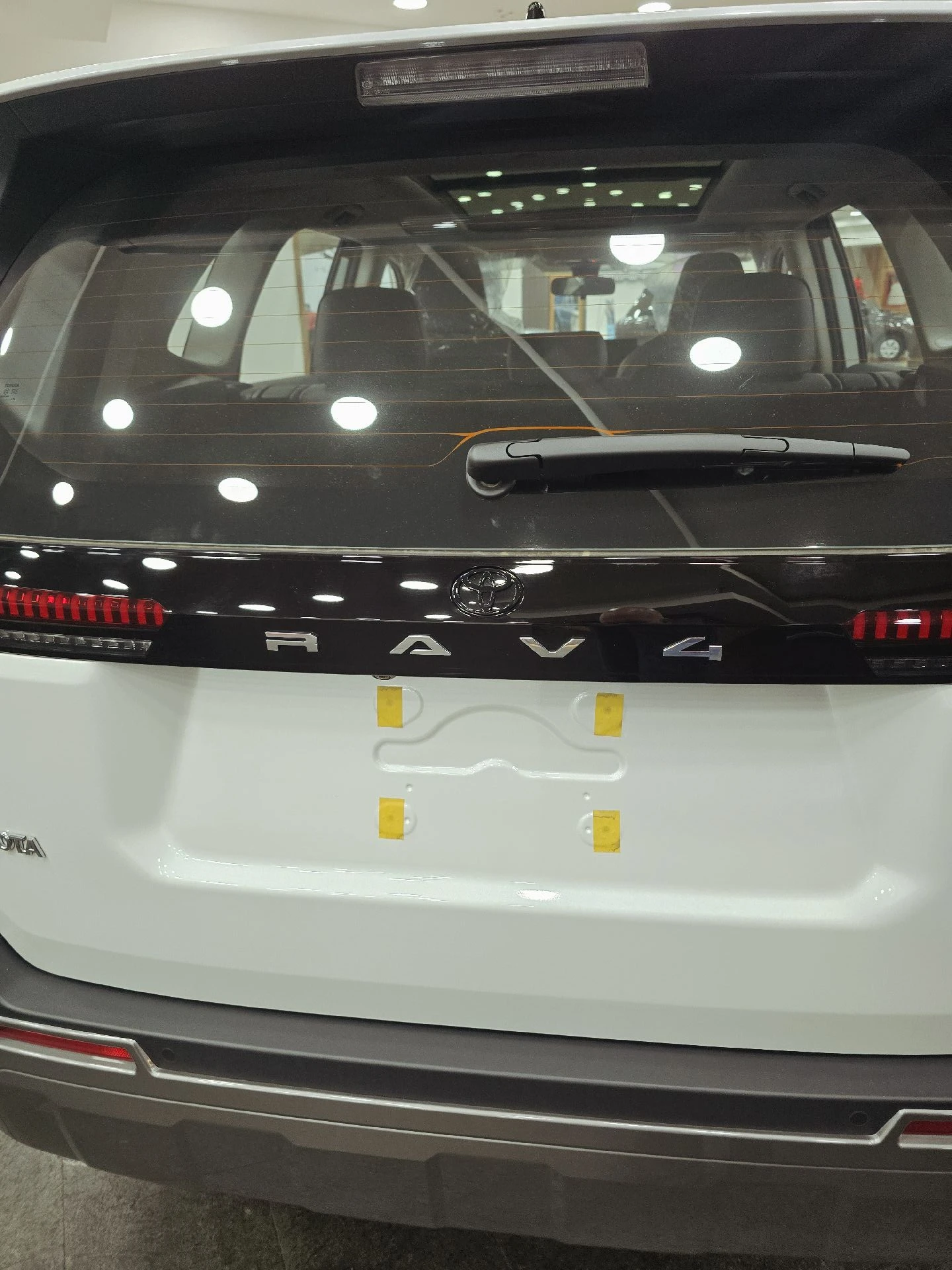 2026 Toyota RAV4 ELITE — foto 3