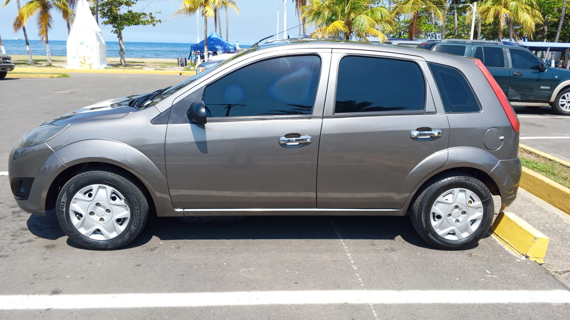 2011 Ford Fiesta — foto 7