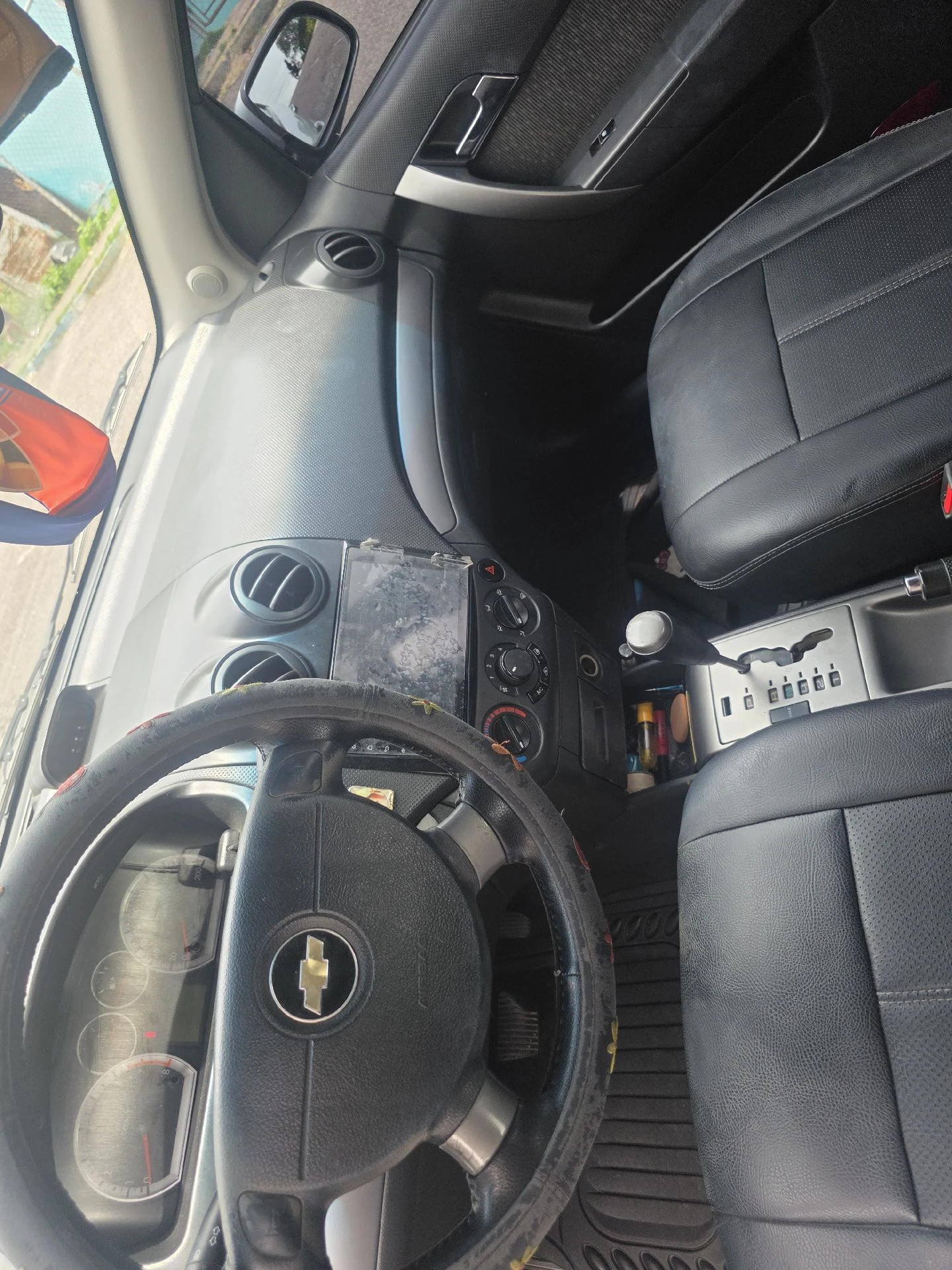 2012 Chevrolet Aveo Lt — foto 4