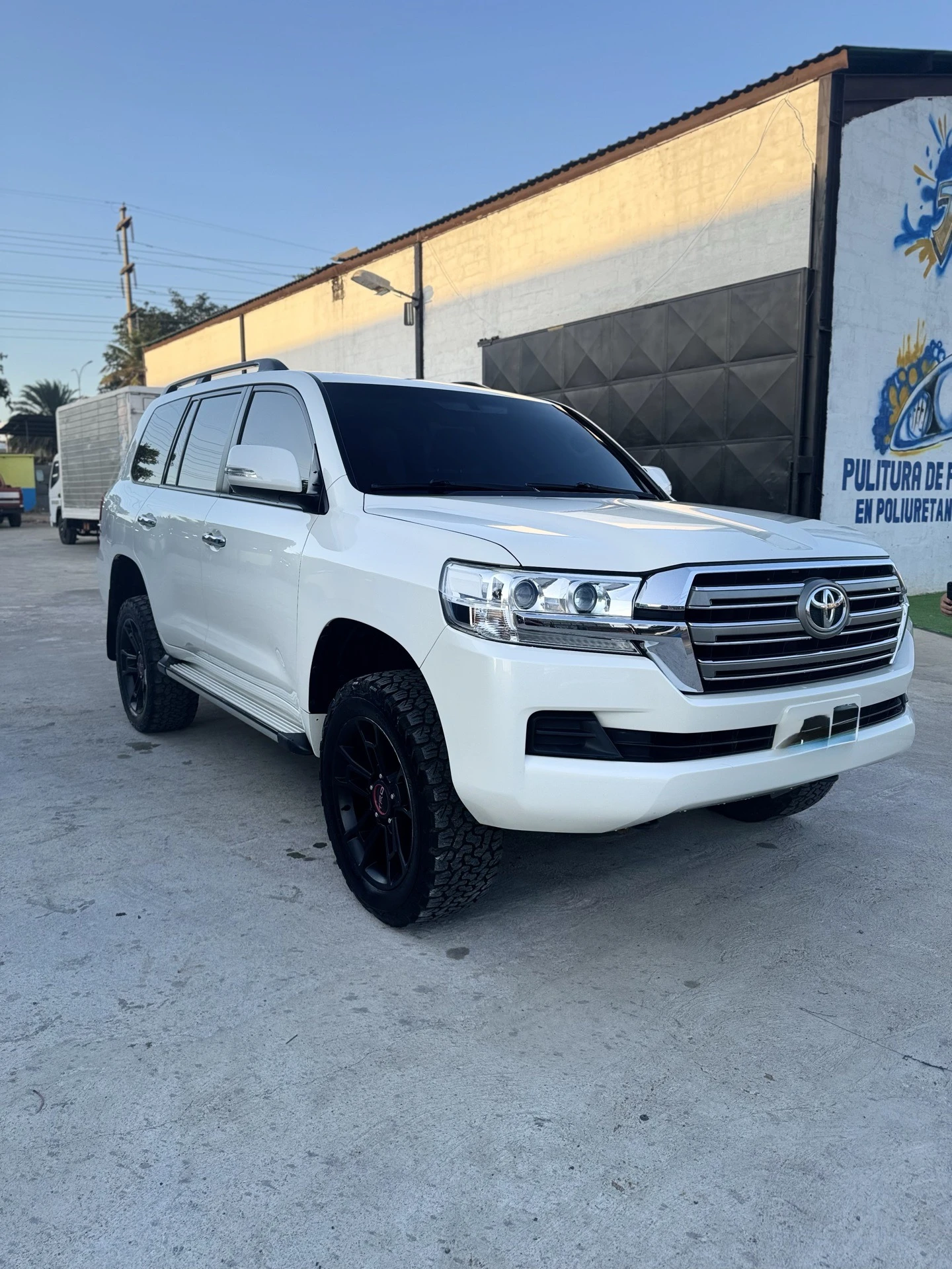 2018 Toyota Land Cruiser GX.R