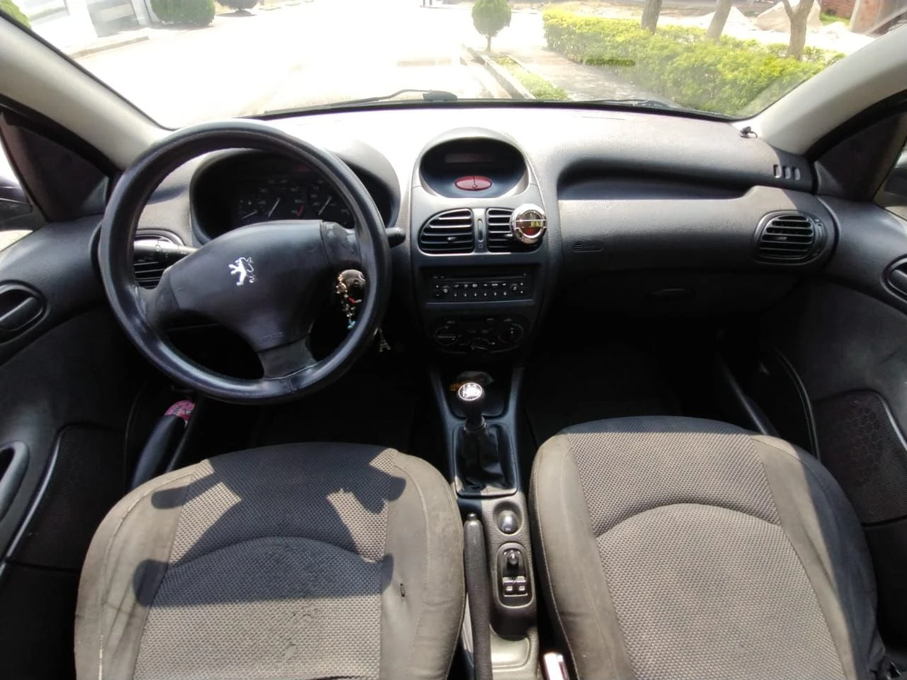 2009 Peugeot 206 Hatchback — foto 6