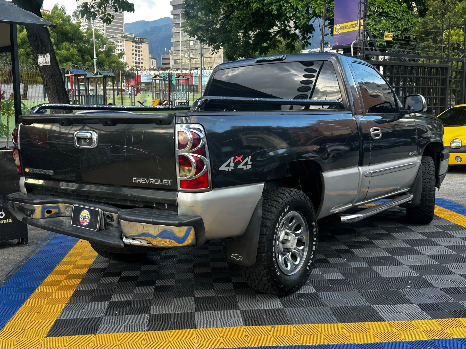 2006 Chevrolet Cheyenne — foto 3