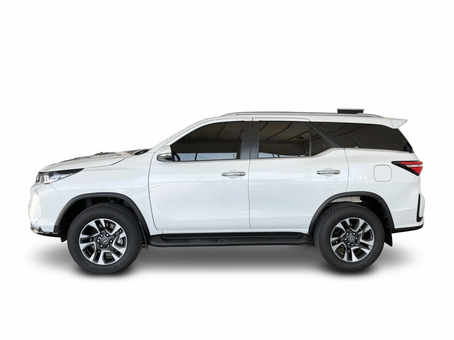 2025 Toyota Fortuner SW4/SRX — foto 2