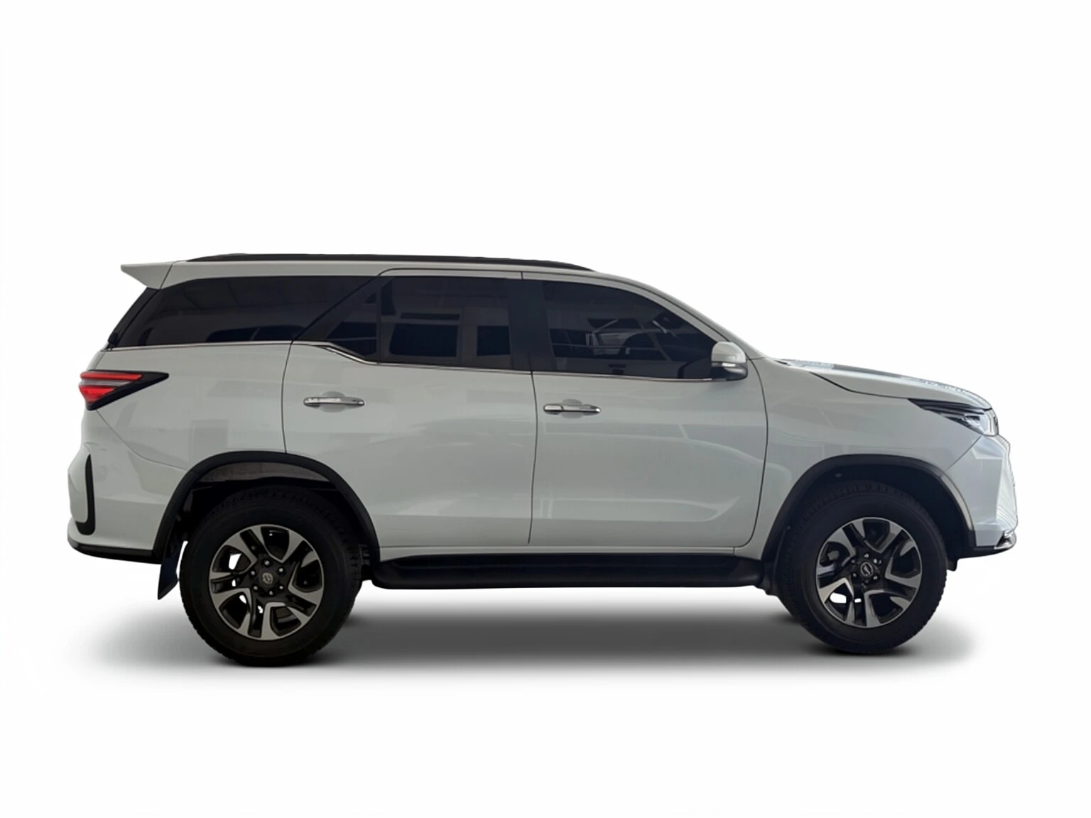 2025 Toyota Fortuner SW4/SRX — foto 4