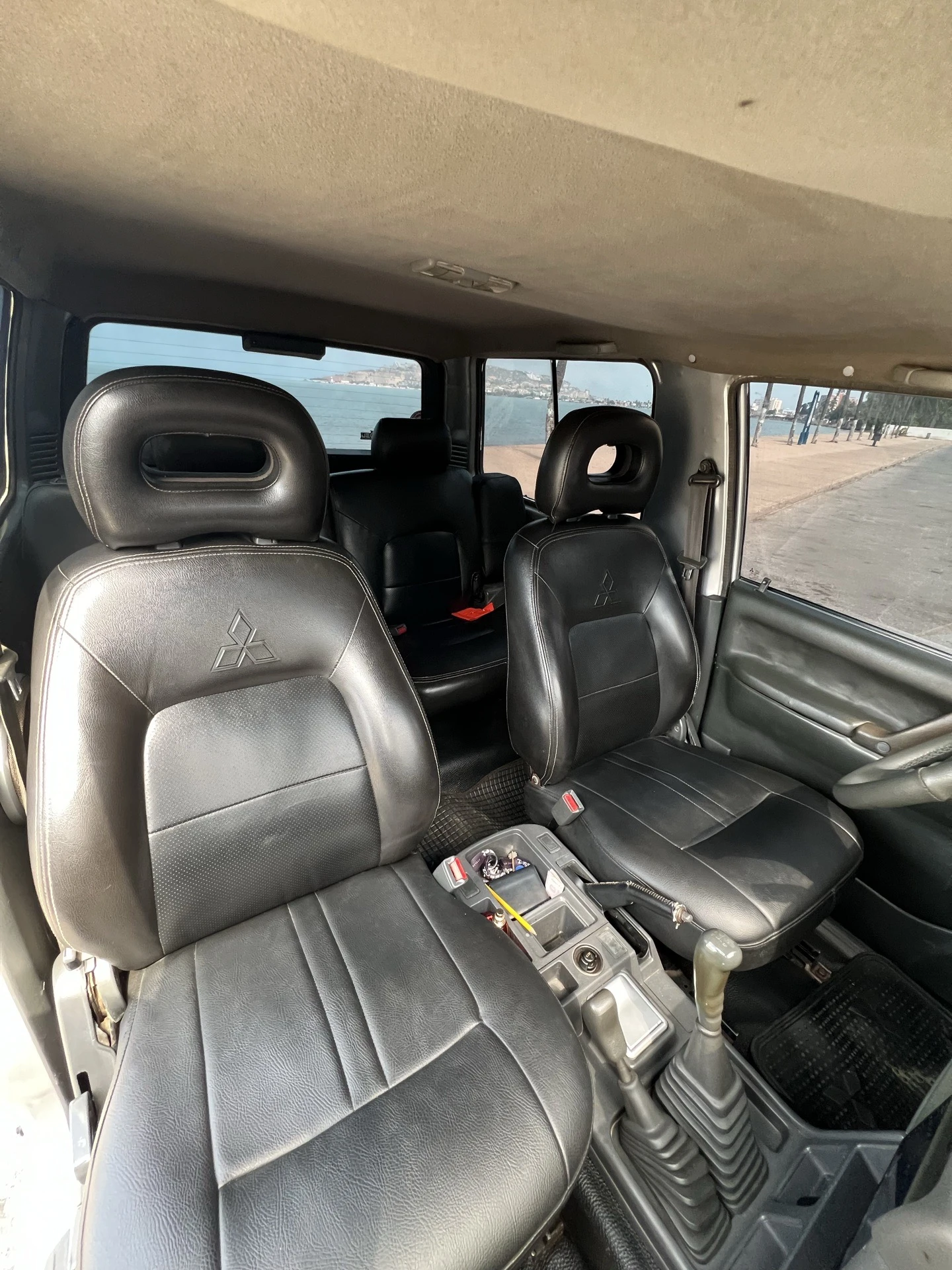 2009 Mitsubishi Montero Dakar — foto 7