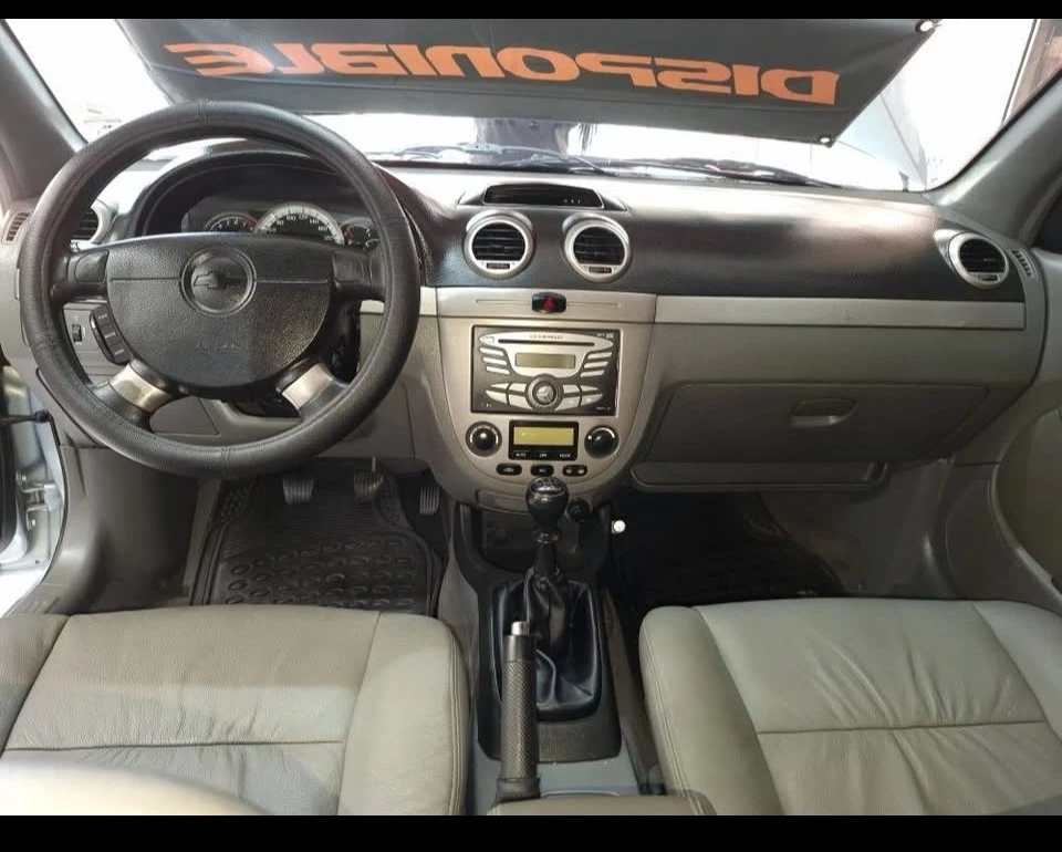 2011 Chevrolet Optra Advance — foto 3