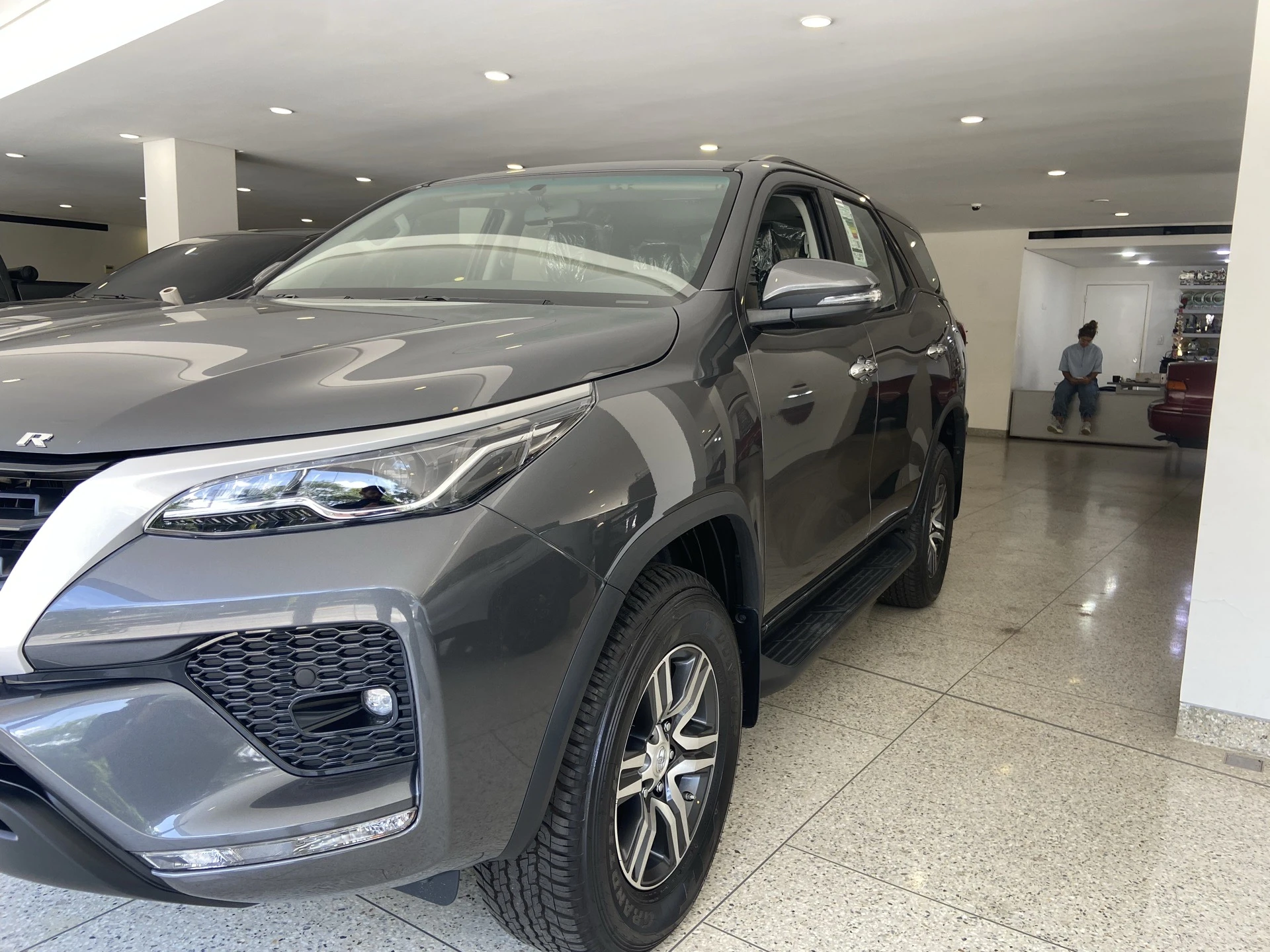 2026 Toyota Fortuner — foto 3